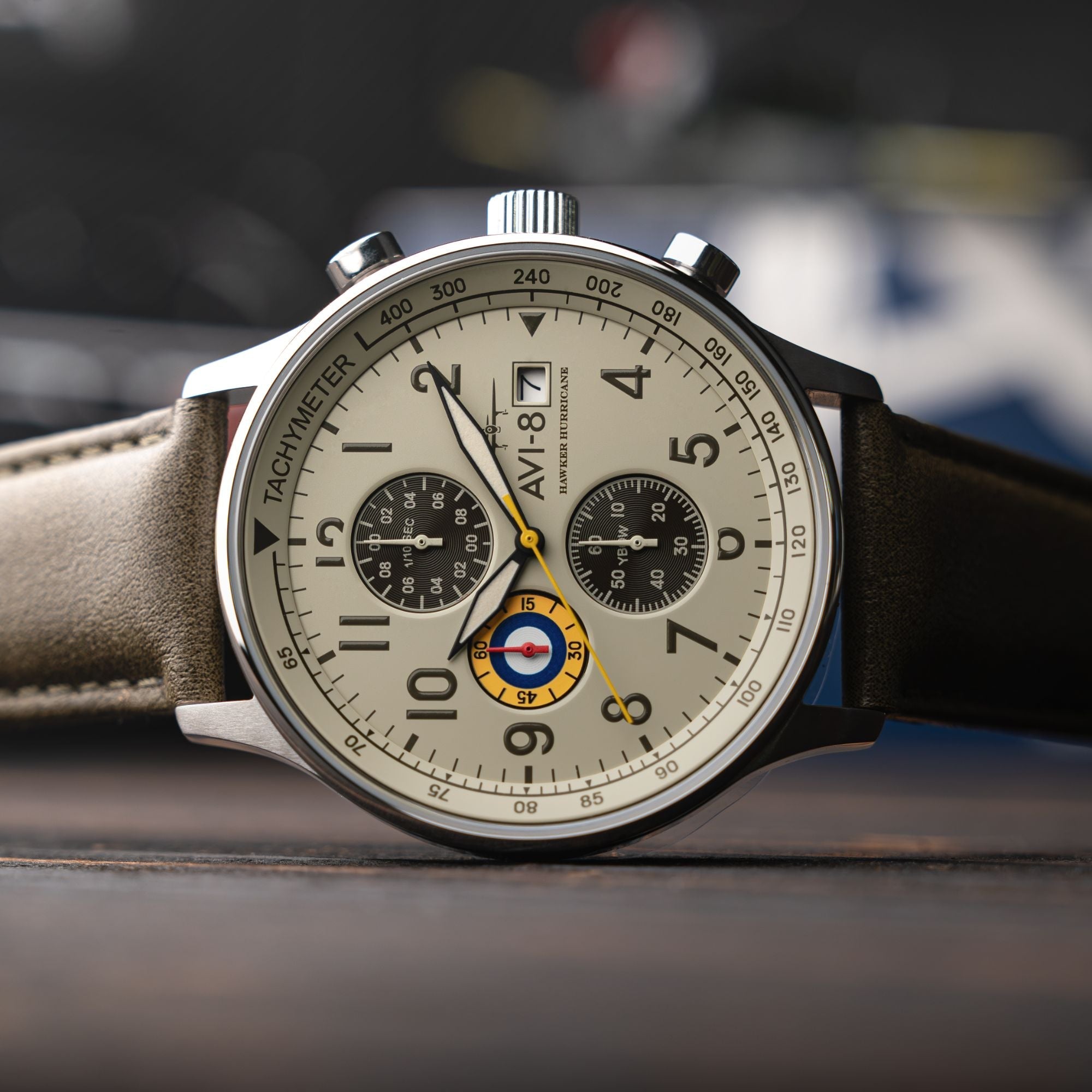 AVI-8 AVI-8 Hawker Hurricane Classic Chronograph Khaki Green Men's Watch AV-4011-1B