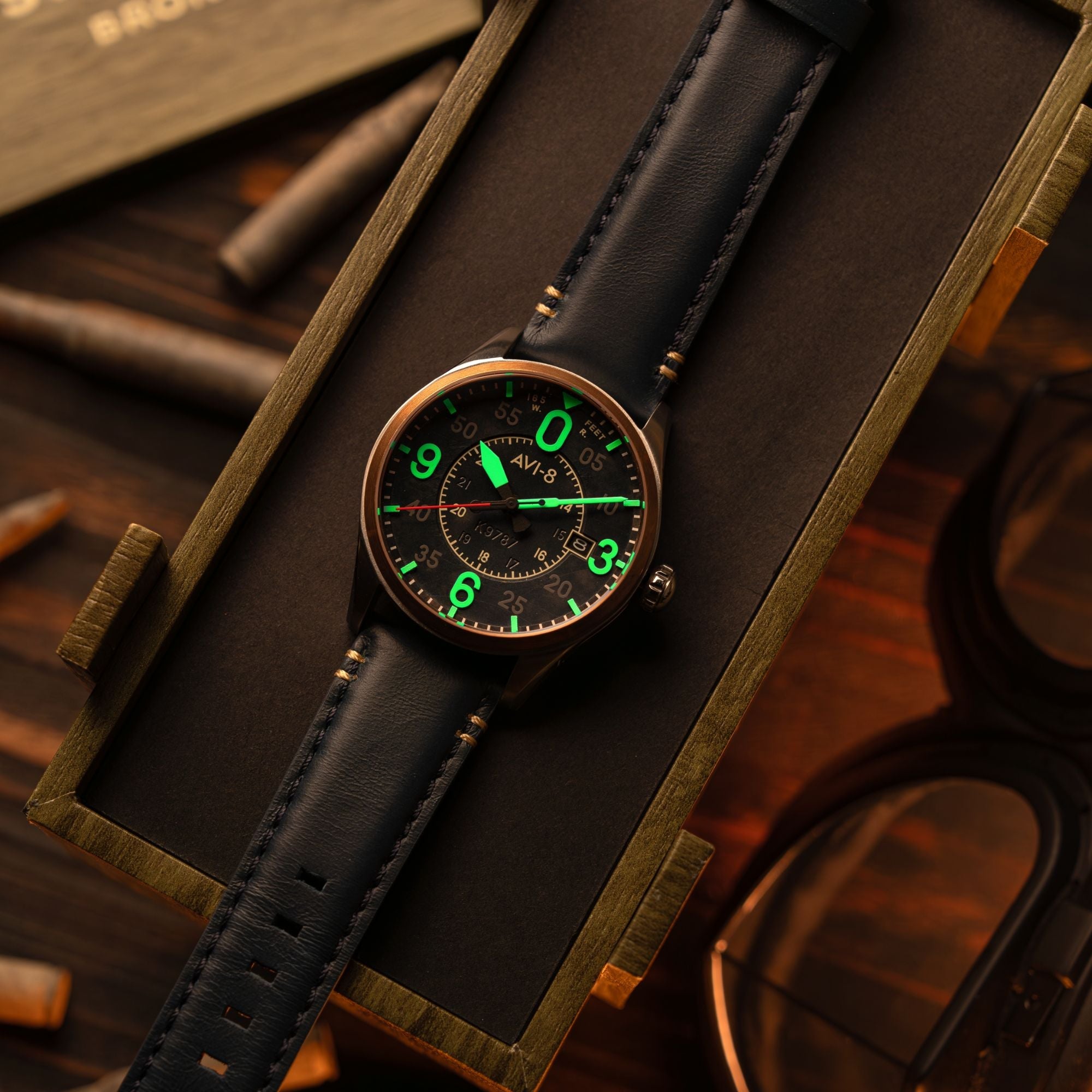 AVI-8 AVI-8 Spitfire Smith Automatic Distressed Blue Men's Watch AV-4090-05