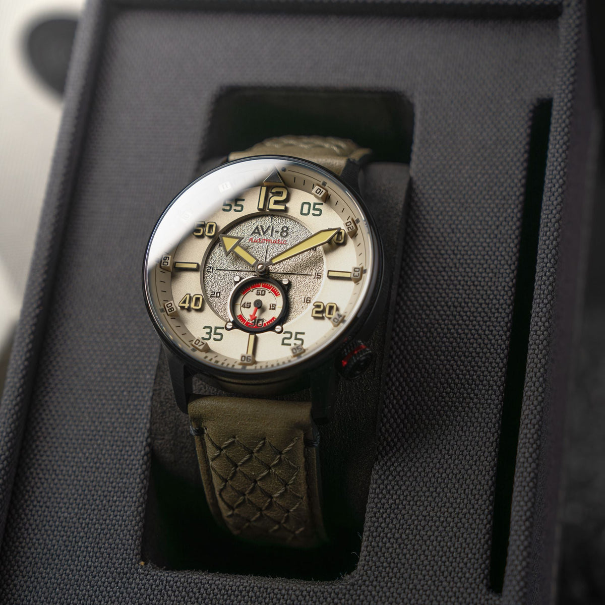 AVI-8 AVI-8 Hawker Typhoon Baldwin Automatic Dark Khaki Men's Watch AV-4119-04