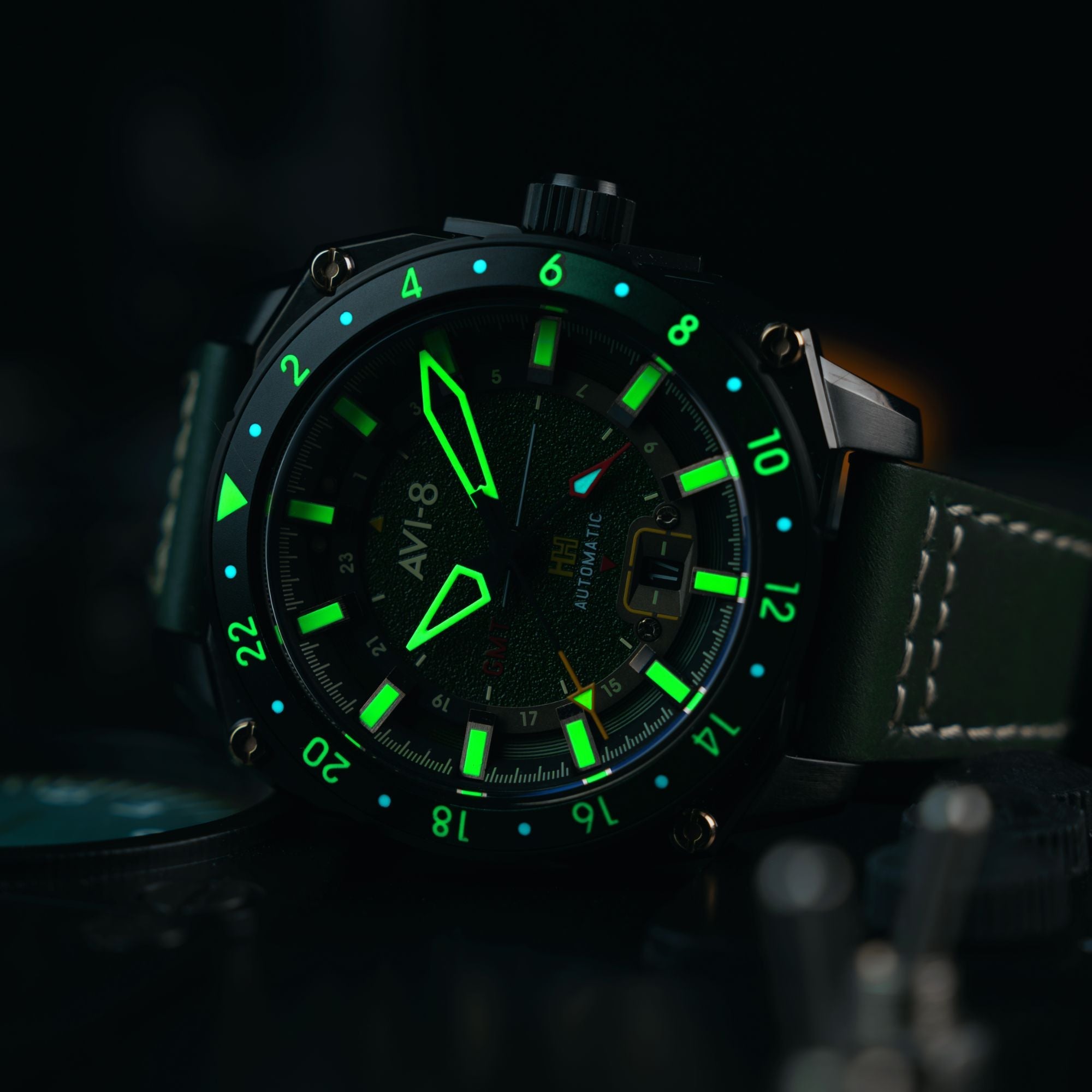AVI-8 AVI-8 Hawker Hunter Atlas Gmt Automatic Amazon Green Men's Watch AV-4122-03