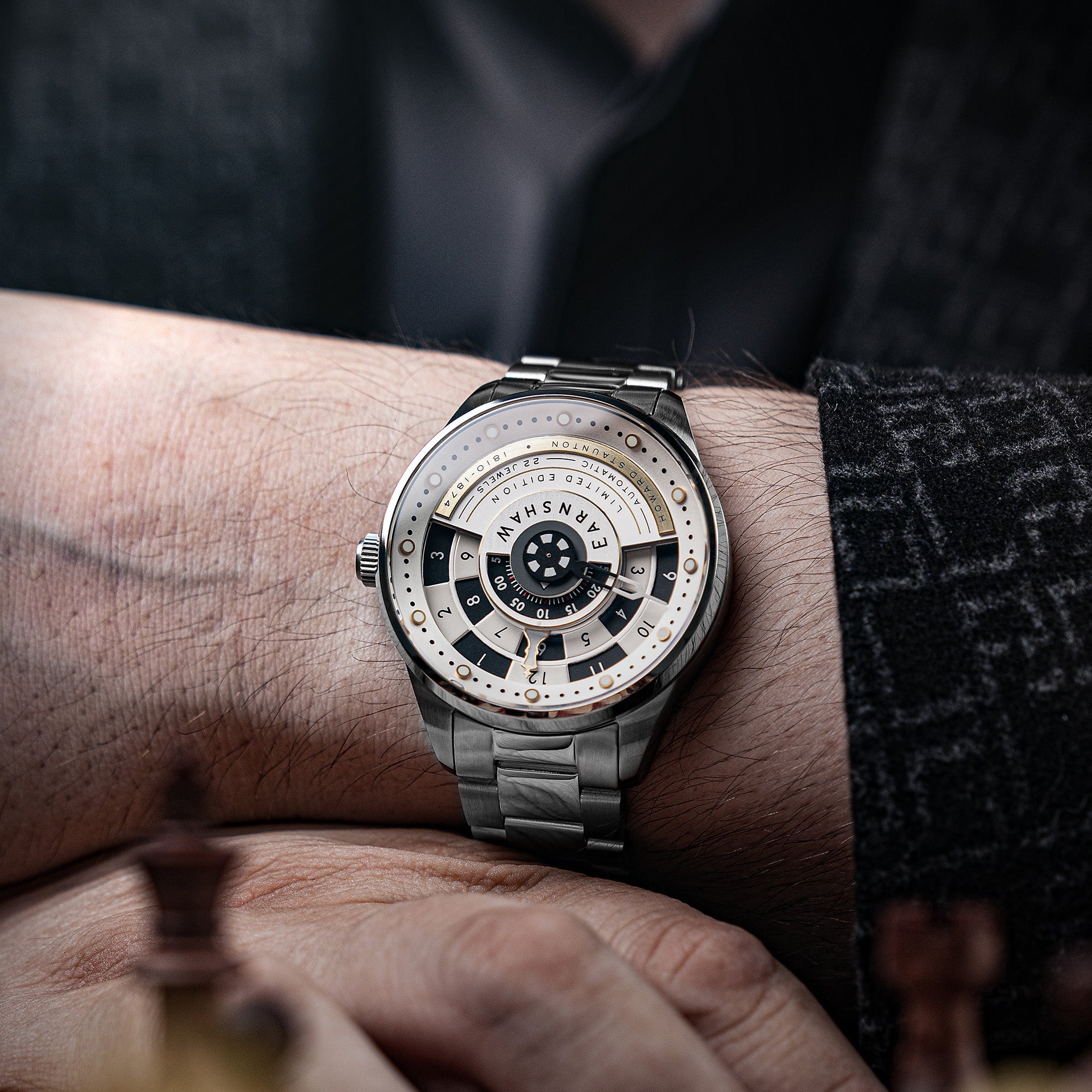 THOMAS EARNSHAW Thomas Earnshaw Staunton Chess Set Rook White Men's Watch ES-8282-22