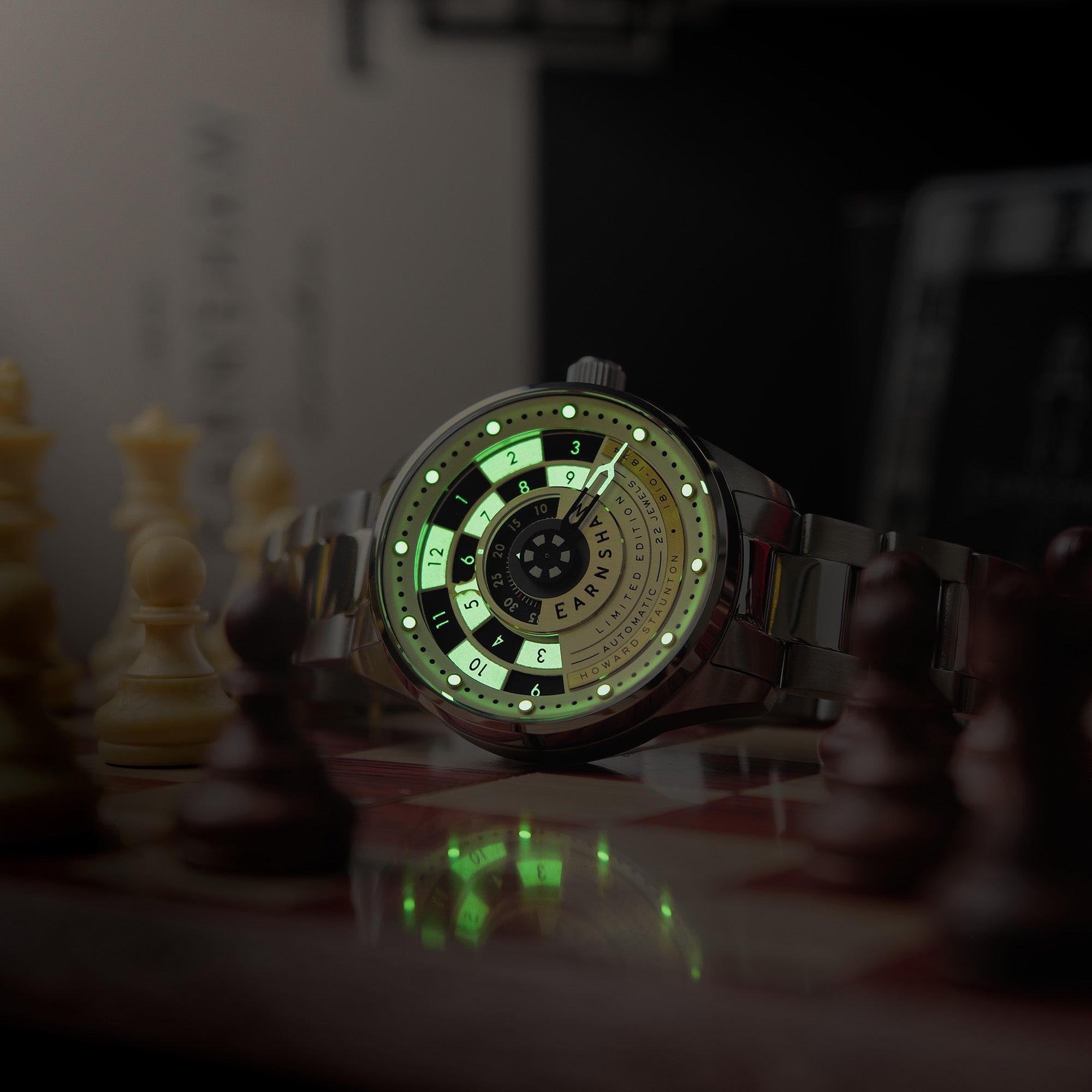 THOMAS EARNSHAW Thomas Earnshaw Staunton Chess Set Rook White Men's Watch ES-8282-22