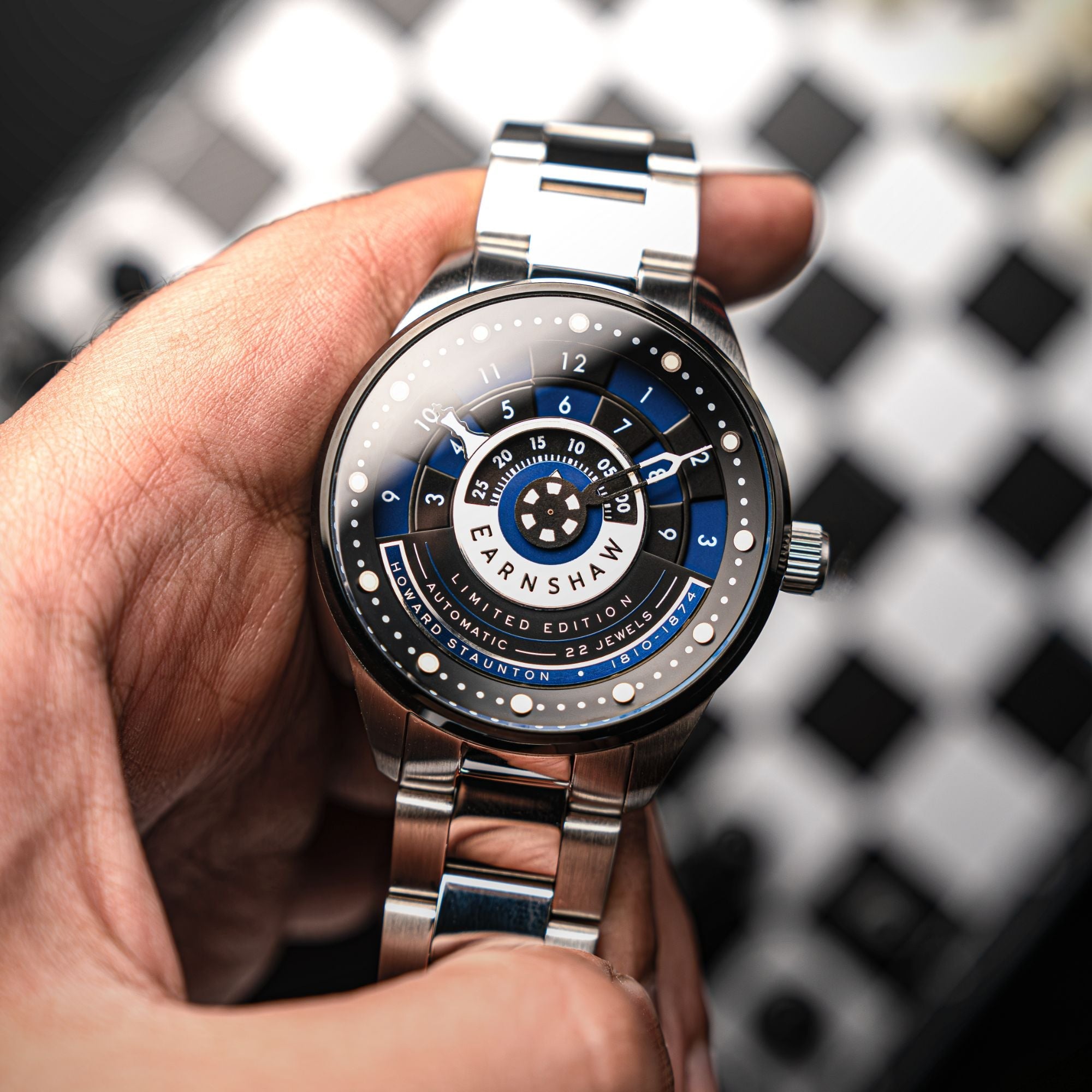 THOMAS EARNSHAW Thomas Earnshaw Staunton Chess Set Automatic Limited Edition Pawn Blue Men's Watch ES-8282-55