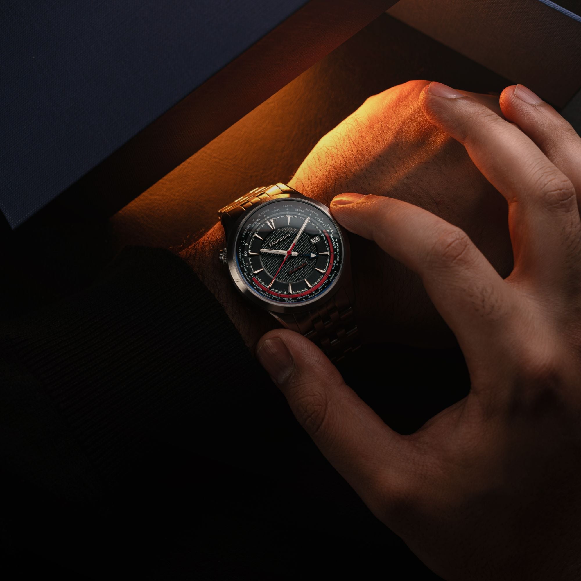 THOMAS EARNSHAW Thomas Earnshaw World Timer GMT Automatic Timeless Black Men's Watch ES-8292-11