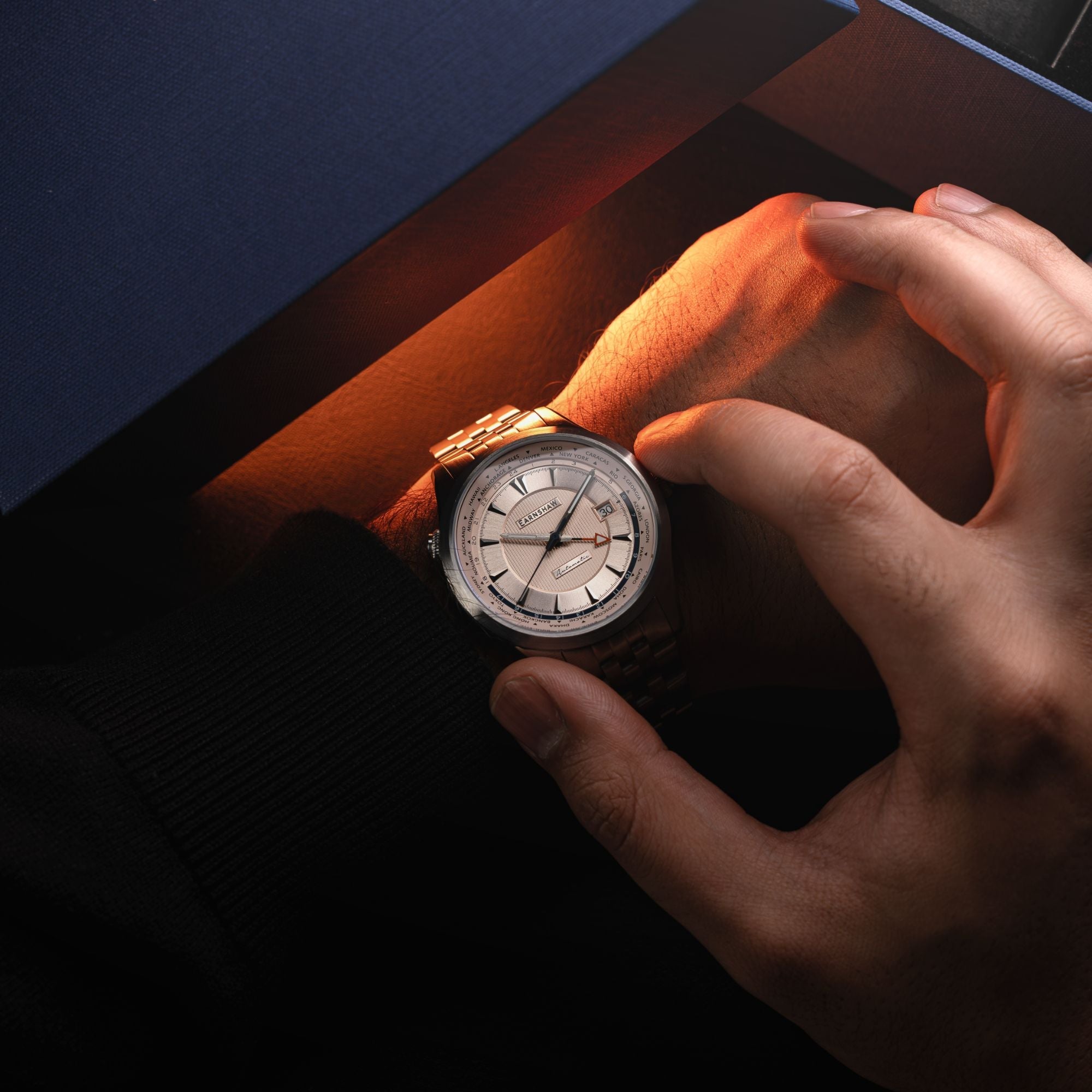 THOMAS EARNSHAW Thomas Earnshaw World Timer GMT Automatic Salmon Men's Watch ES-8292-55