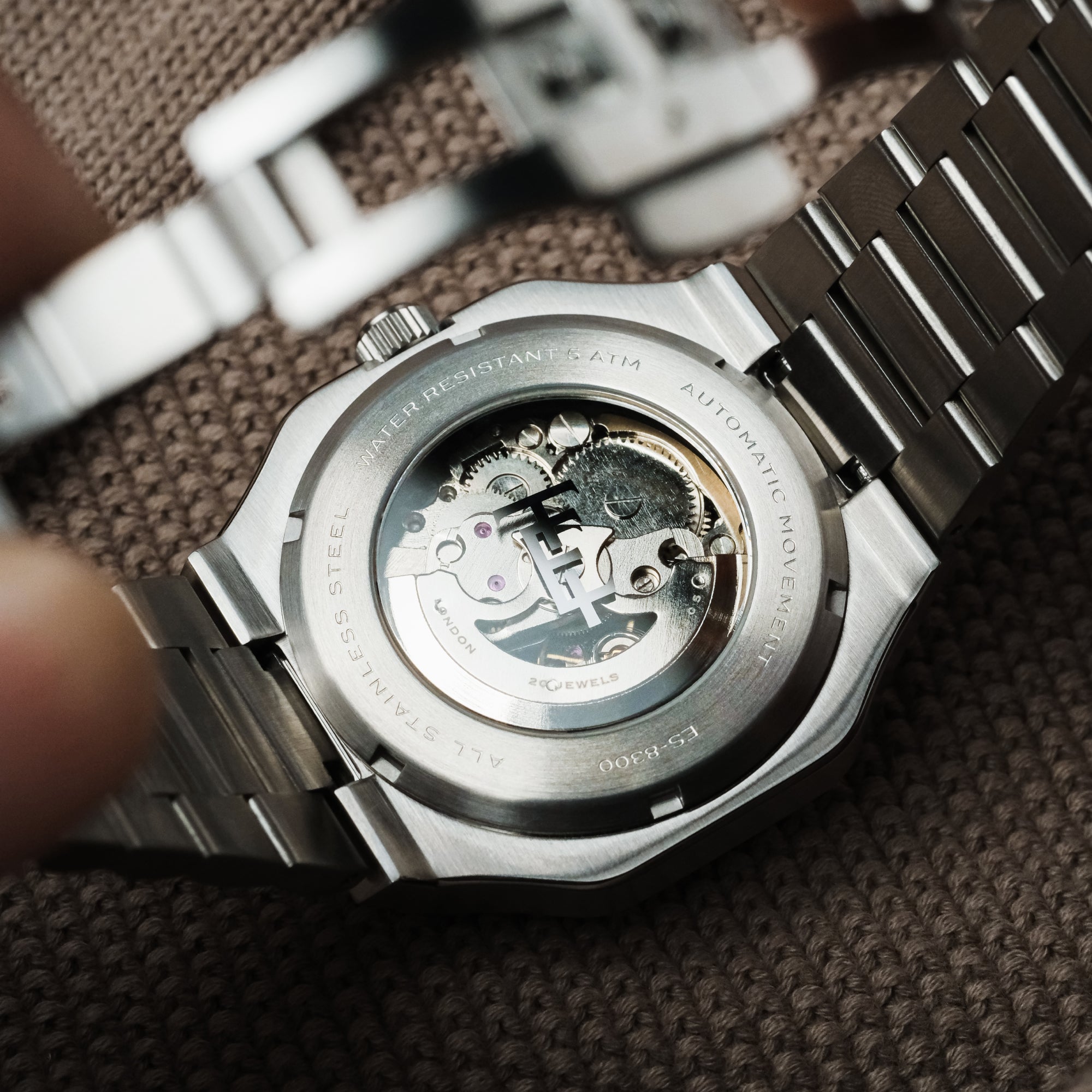 THOMAS EARNSHAW Thomas Earnshaw Discovery Exeter Skeleton Automatic Men's Watch ES-8300-11