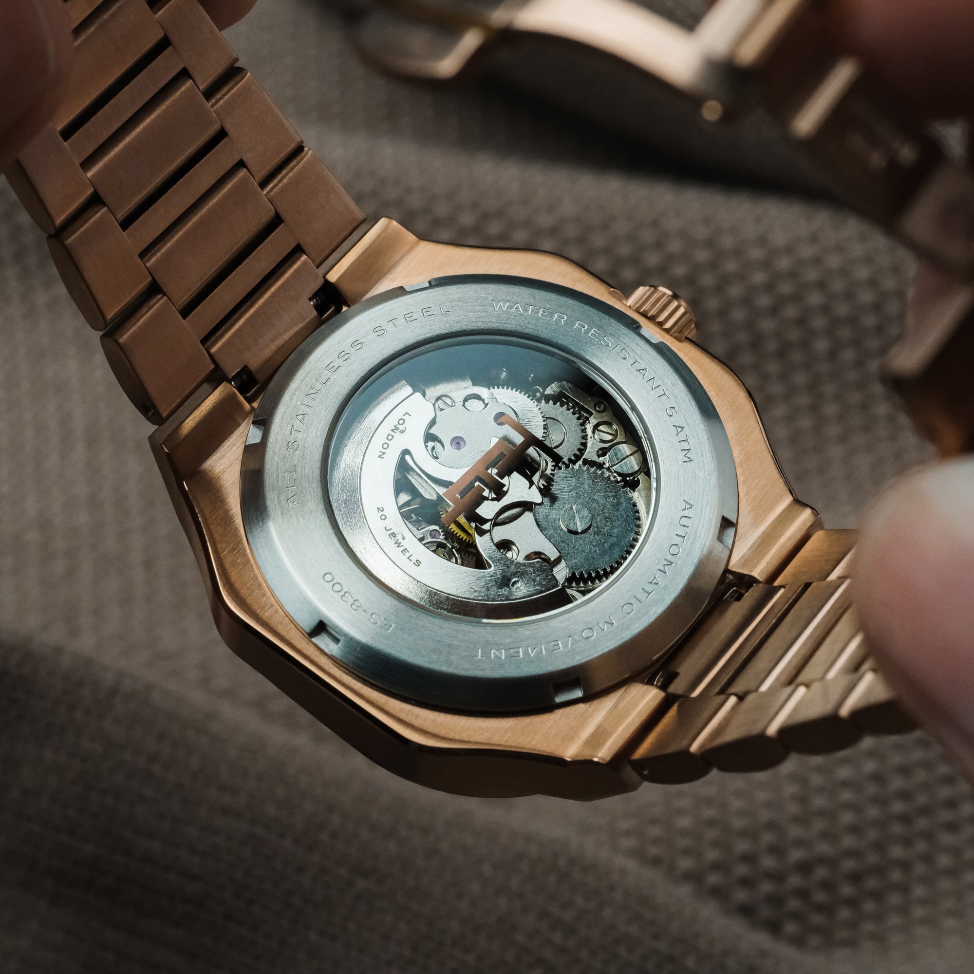 THOMAS EARNSHAW Thomas Earnshaw Discovery Exeter Skeleton Automatic Men's Watch ES-8300-66