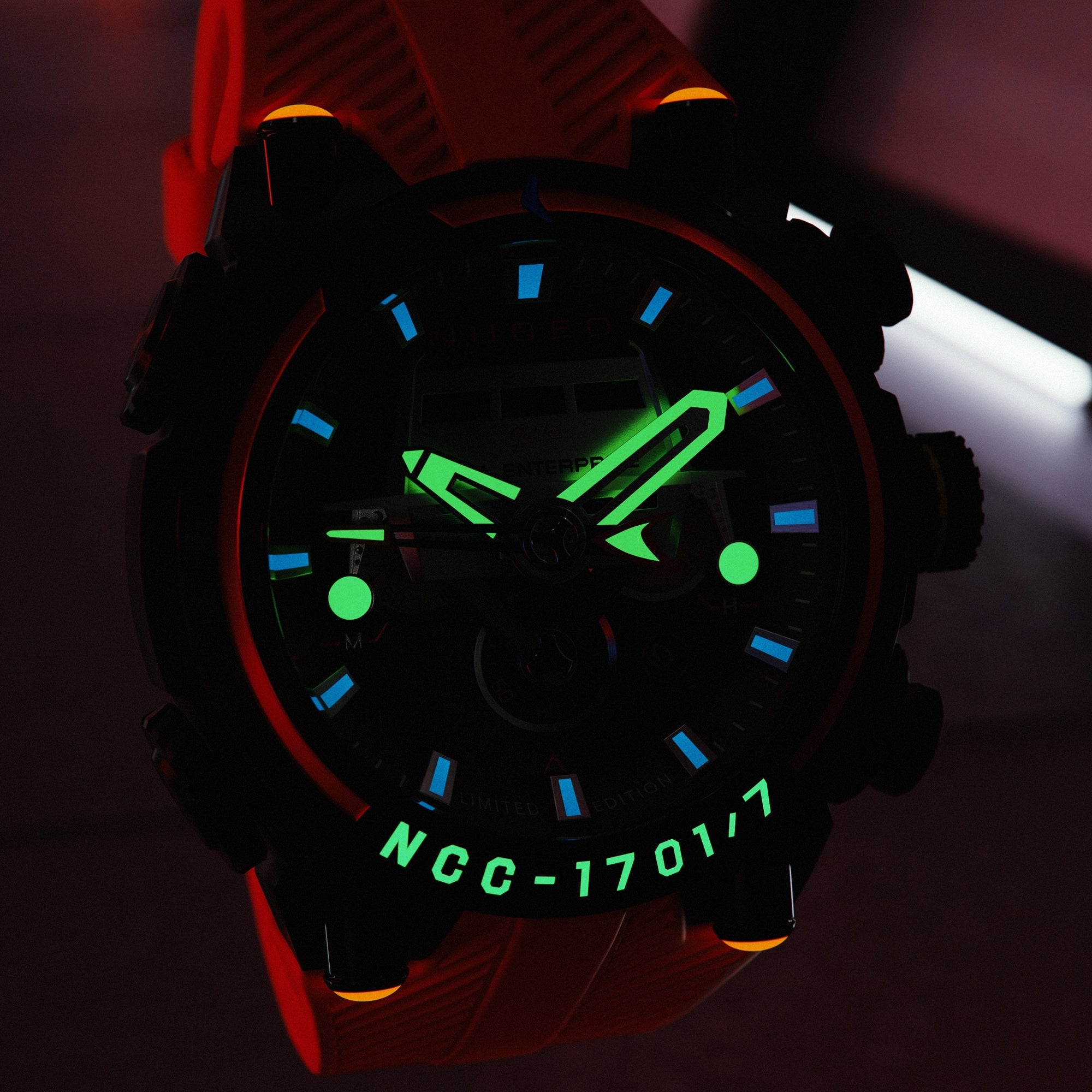 Nubeo Deimos Chronograph Star Trek Galileo Limited Edition Starship Red Men's Watch NB-6118-04