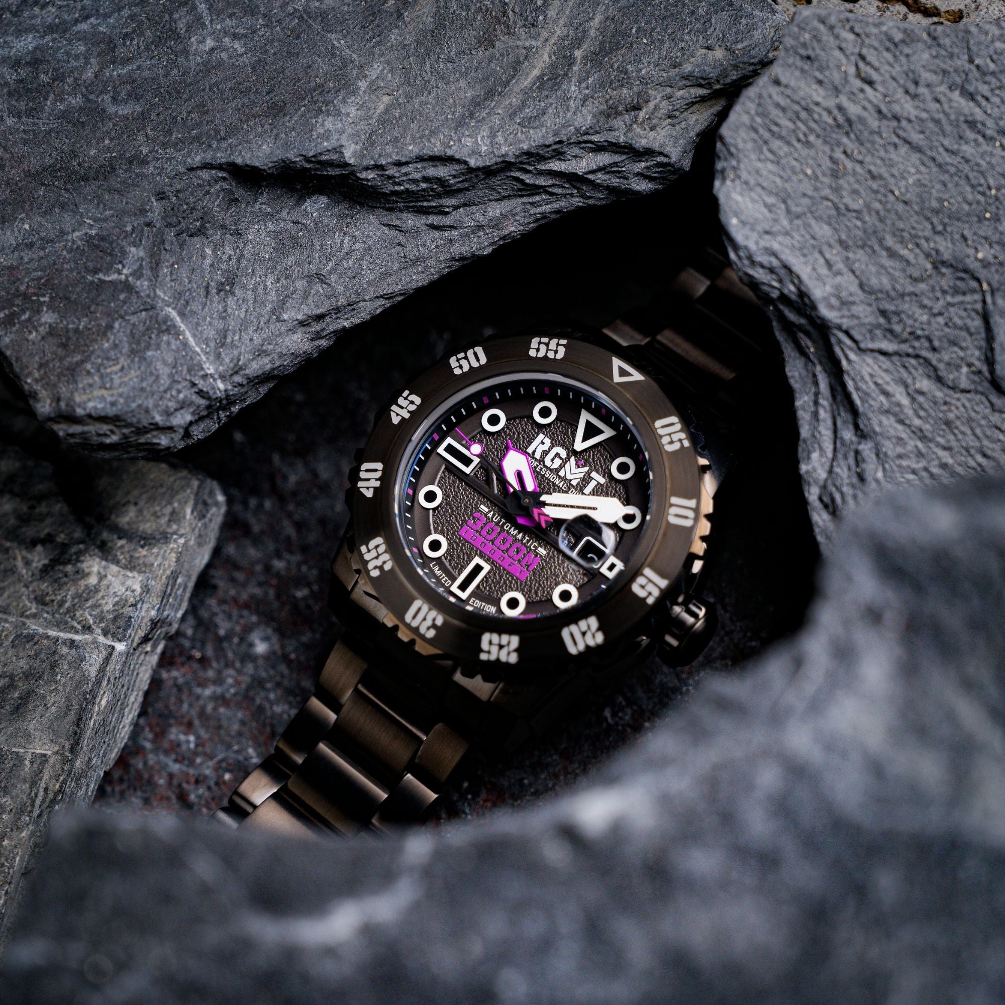 RGMT RGMT Ohio Automatic Limited Edition Fuchsia Black Watch RG-8034-0F