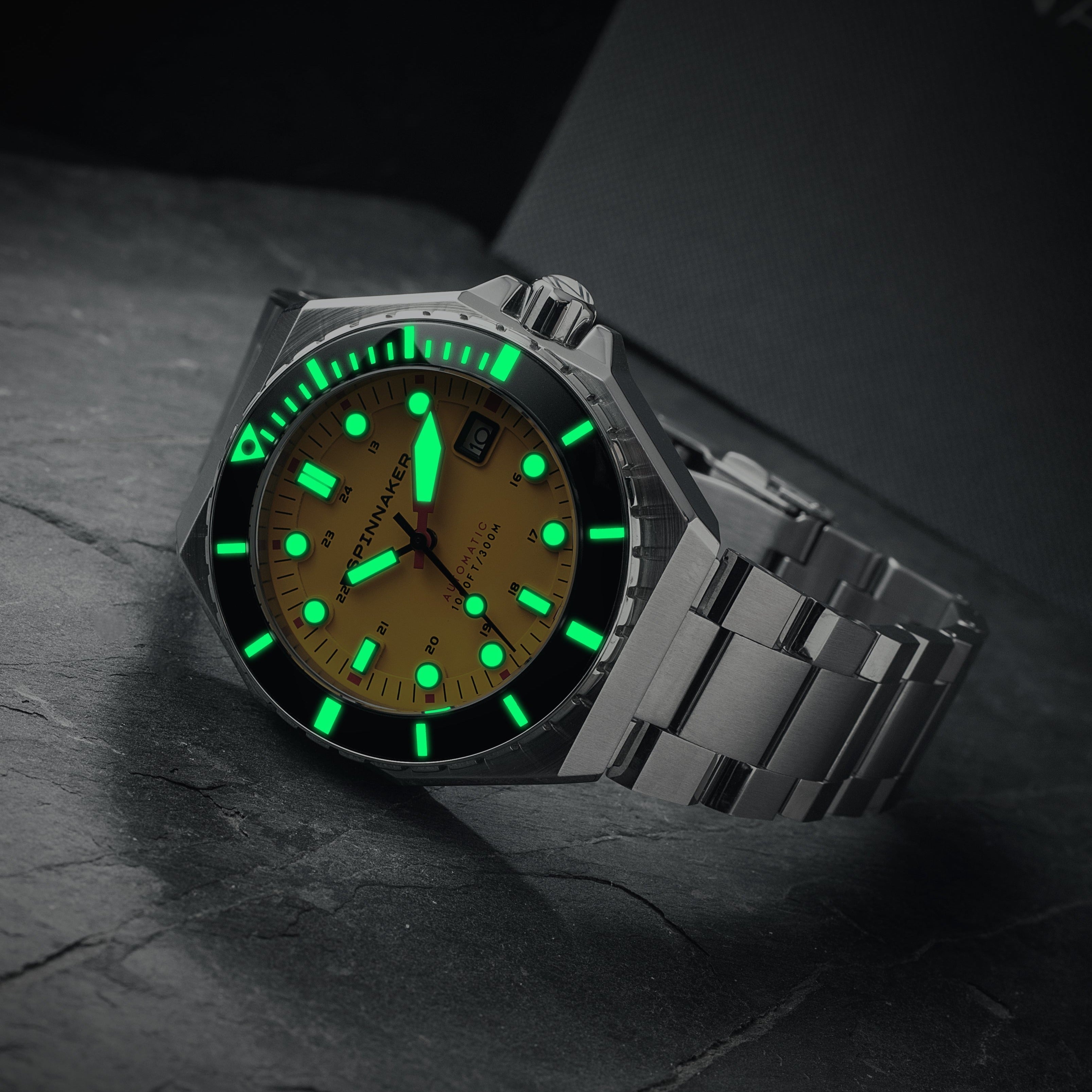 SPINNAKER Spinnaker Dumas Men's Japanese Automatic Hornet Yellow Watch SP-5081-II