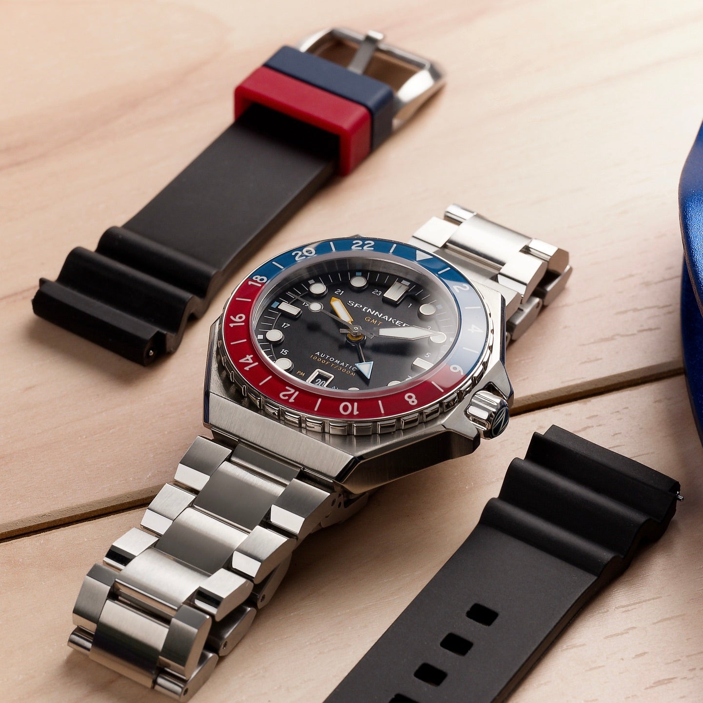 SPINNAKER Spinnaker Cobalt Crimson Dumas GMT Automatic Men's Watch SP-5119-44