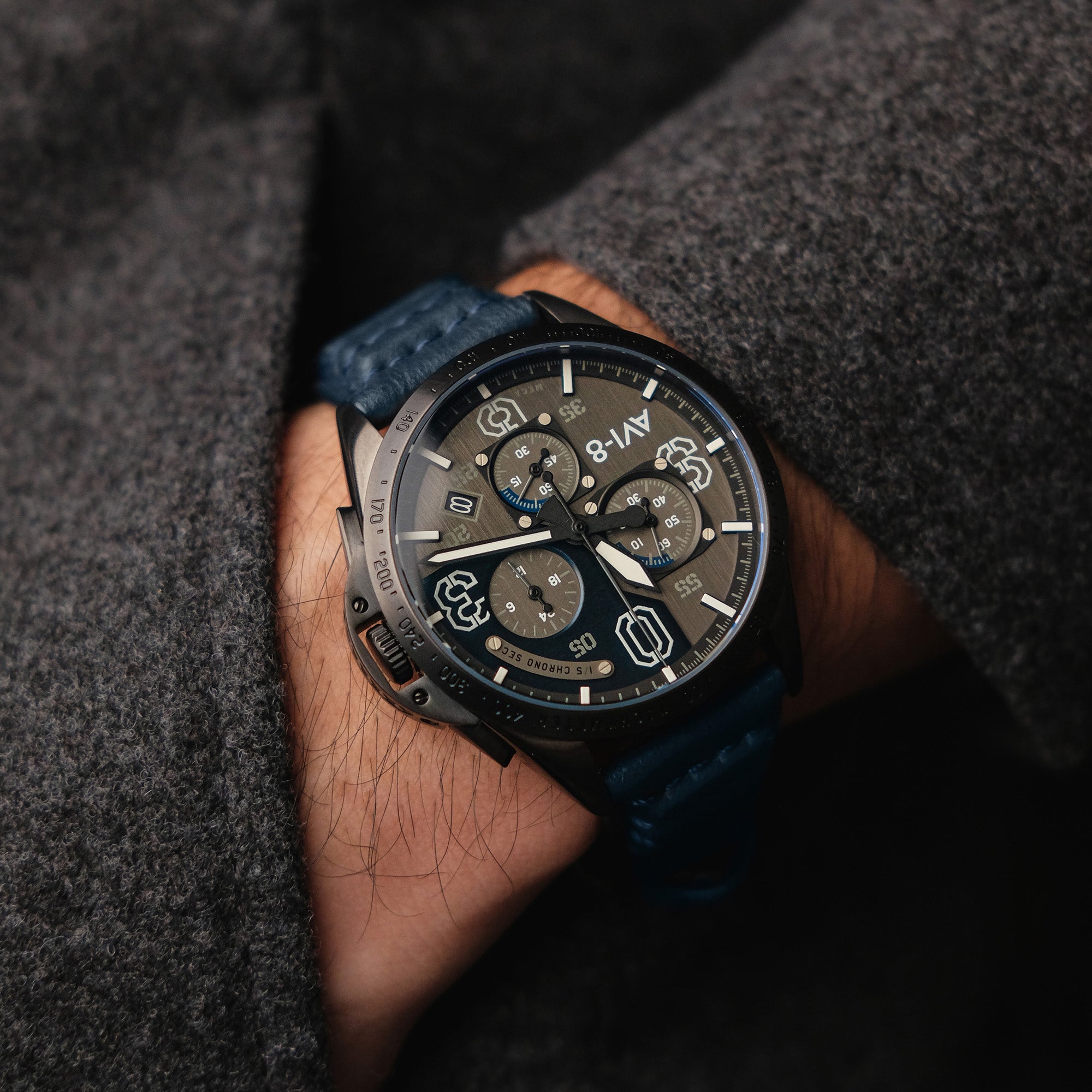 AVI-8 AVI-8 Mens P-51 Mustang Blakeslee Chronograph Air Blue Japanese Meca-Quartz Pilot Watch AV-4077-04