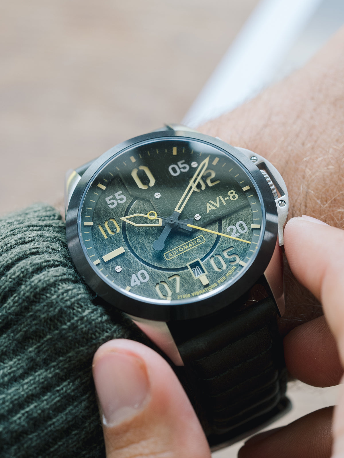 AVI-8 AVI-8 P-51 Mustang Men's Japanese Automatic Greentree Watch AV-4086-03