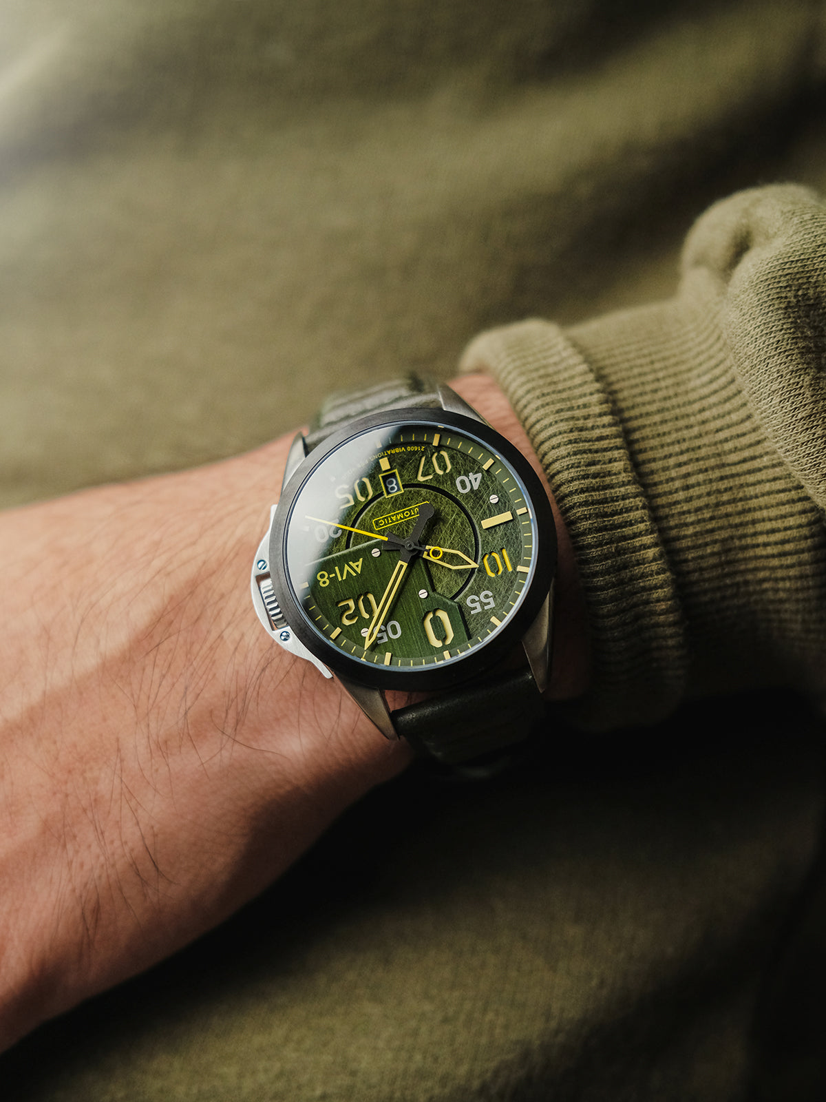 AVI-8 AVI-8 P-51 Mustang Men's Japanese Automatic Greentree Watch AV-4086-03