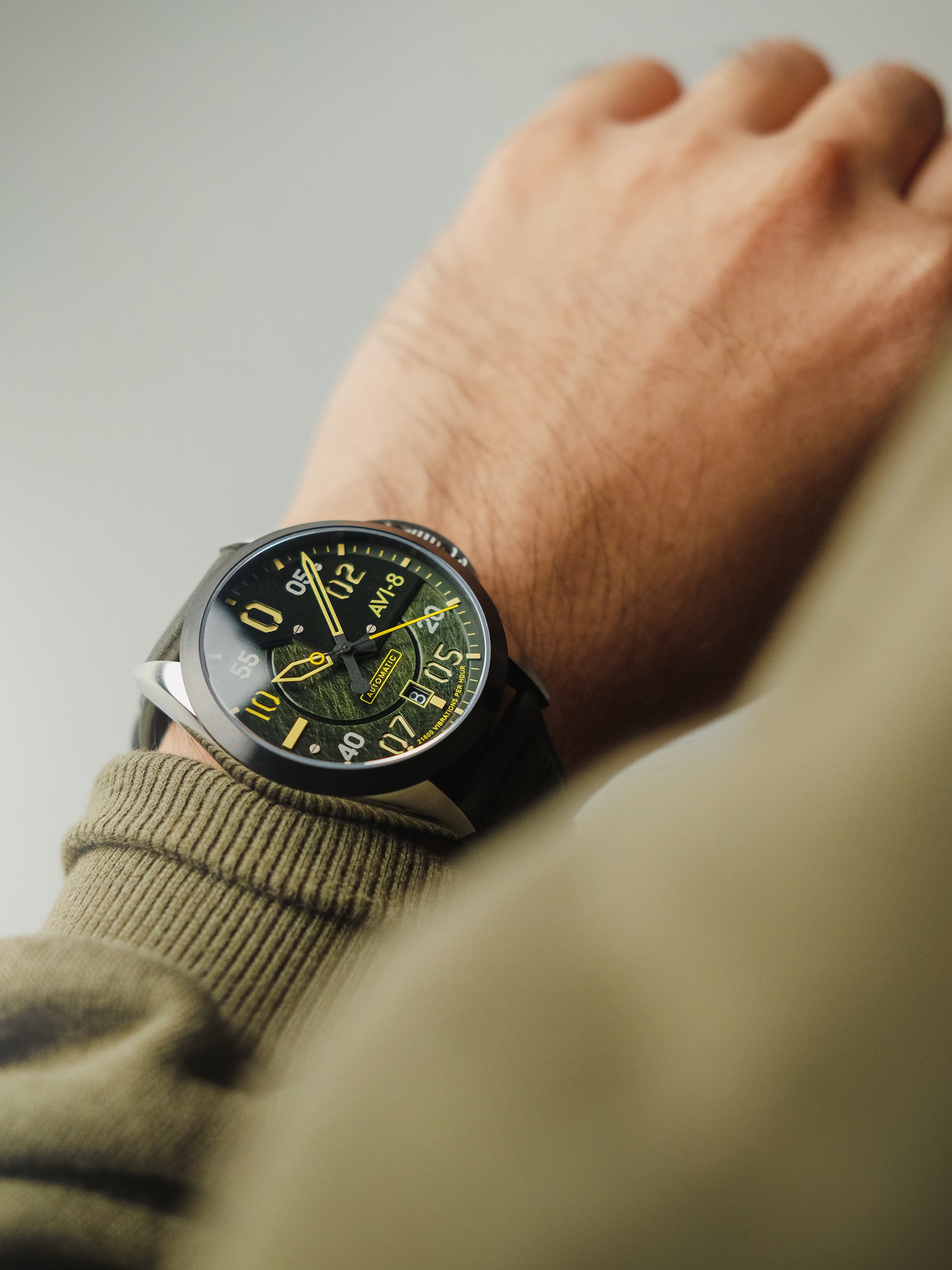 AVI-8 AVI-8 P-51 Mustang Men's Japanese Automatic Greentree Watch AV-4086-03