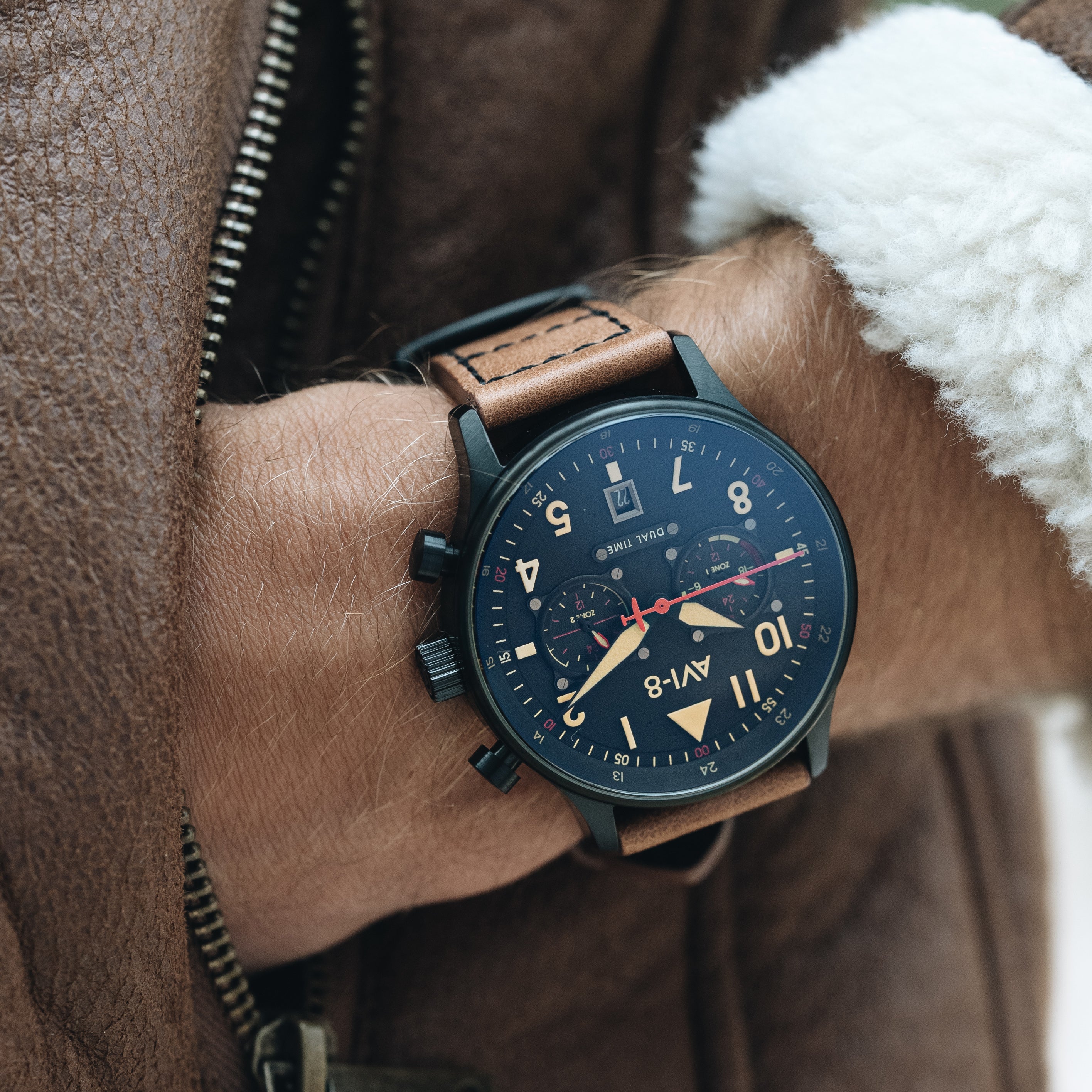 AVI-8 AVI-8 Pilot Hawker Hurricane Carey Men's Debden Japanese Quartz Debden Watch AV-4088-03