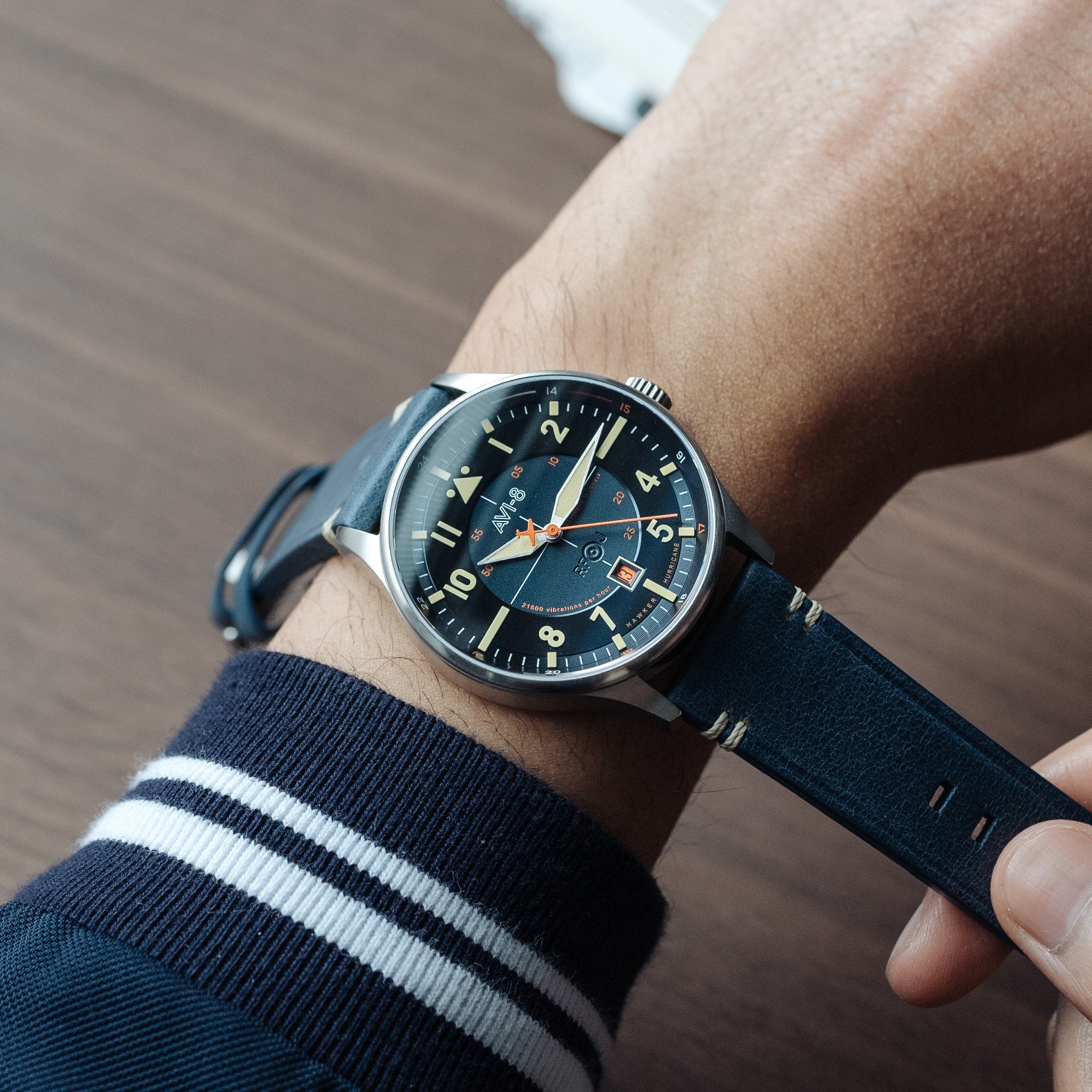 AVI-8 AVI-8 Pilot Hawker Hurricane Men's Japanese Automatic Sussex Watch AV-4094-02