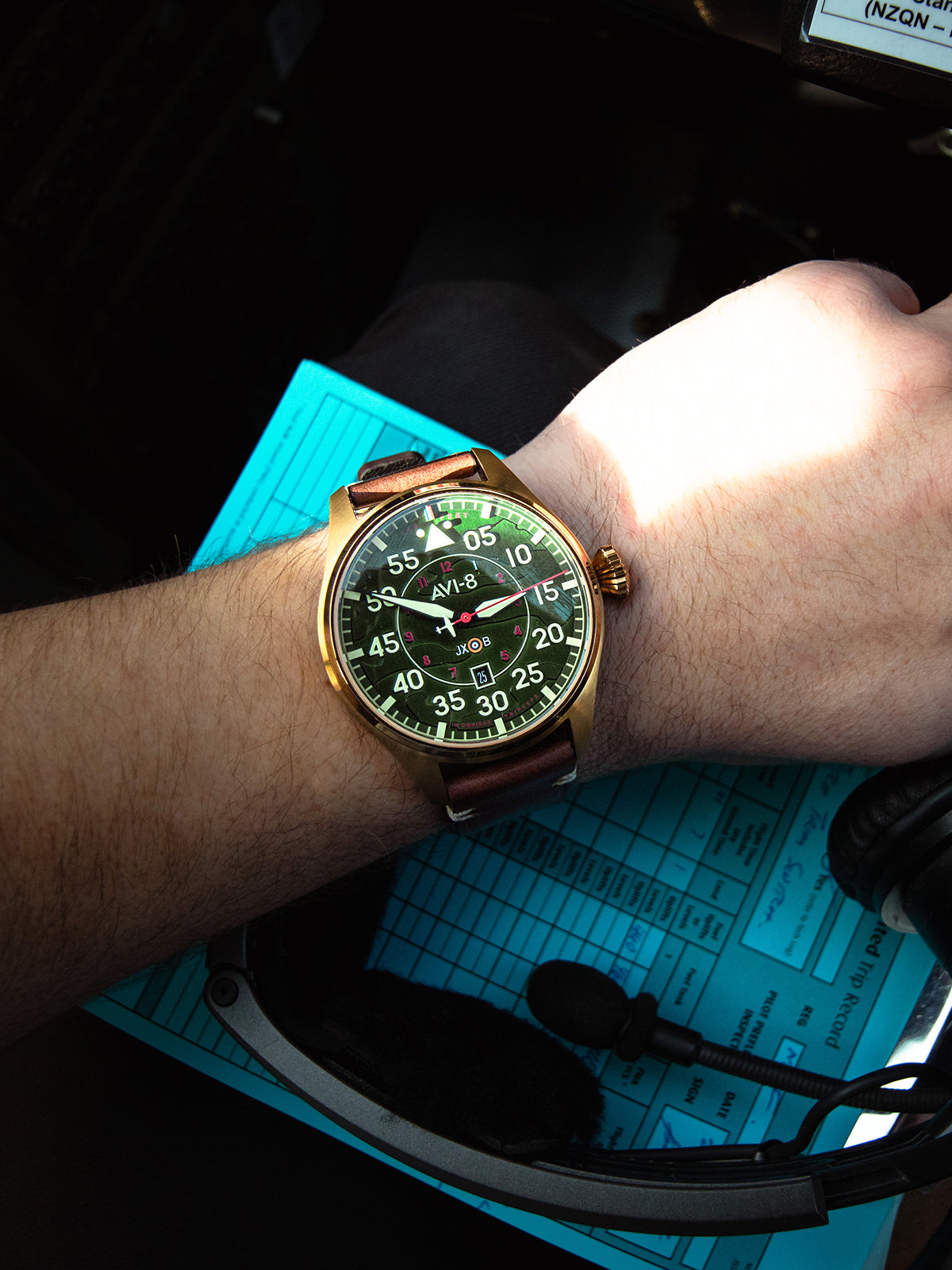 AVI-8 AVI-8 Pilot Hawker Hurricane Clowes Men's Japanese Automatic Northolt Watch AV-4097-04