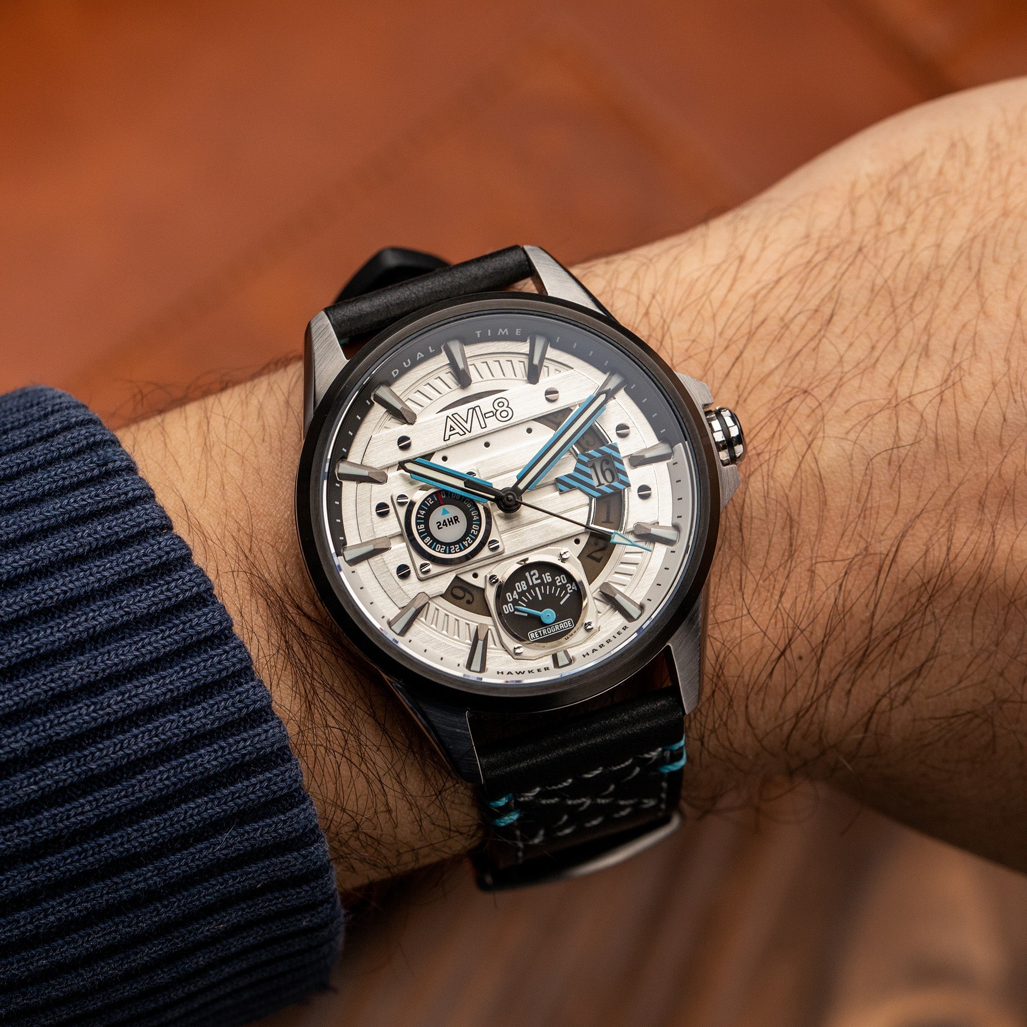 AVI-8 AVI-8 Pilot Hawker Harrier Farley Men's Japanese Quartz Stratosphere Watch AV-4098-01