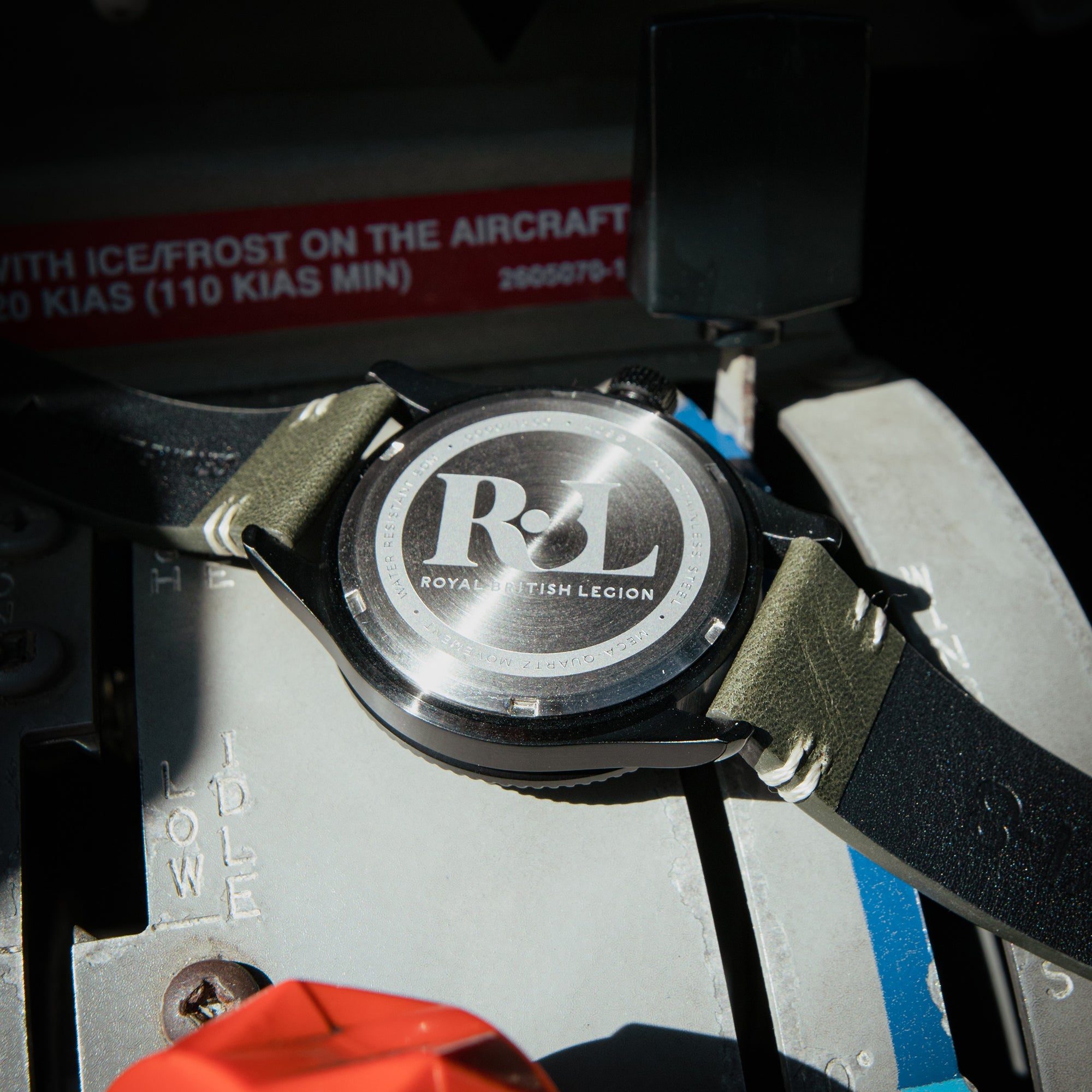 AVI-8 AVI-8 Royal British Legion Falklands 40 Men's Meca-Quartz Limited Edition Thompson Watch AV-4099-RBL06