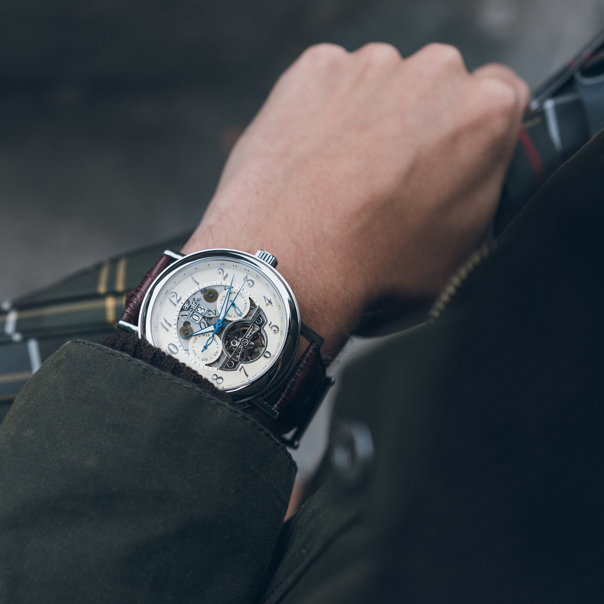 THOMAS EARNSHAW Thomas Earnshaw Beaufort Men's Automatic Champagne Watch ES-8083-02-D (Damaged Packaging)