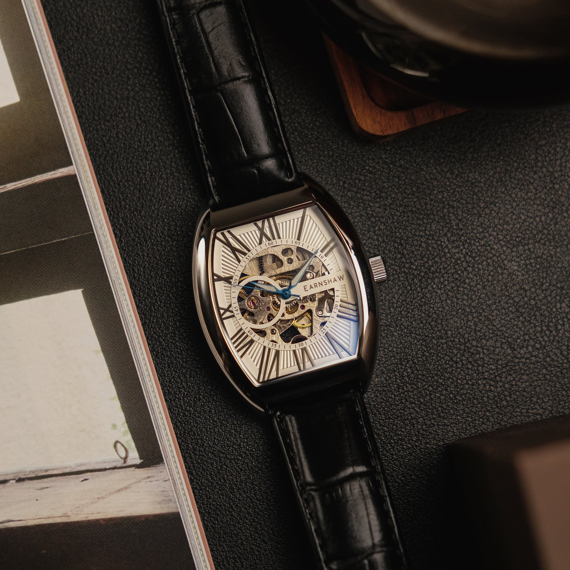 THOMAS EARNSHAW Thomas Earnshaw Beauchamp Morning Coat White Men's Watch ES-8148-07