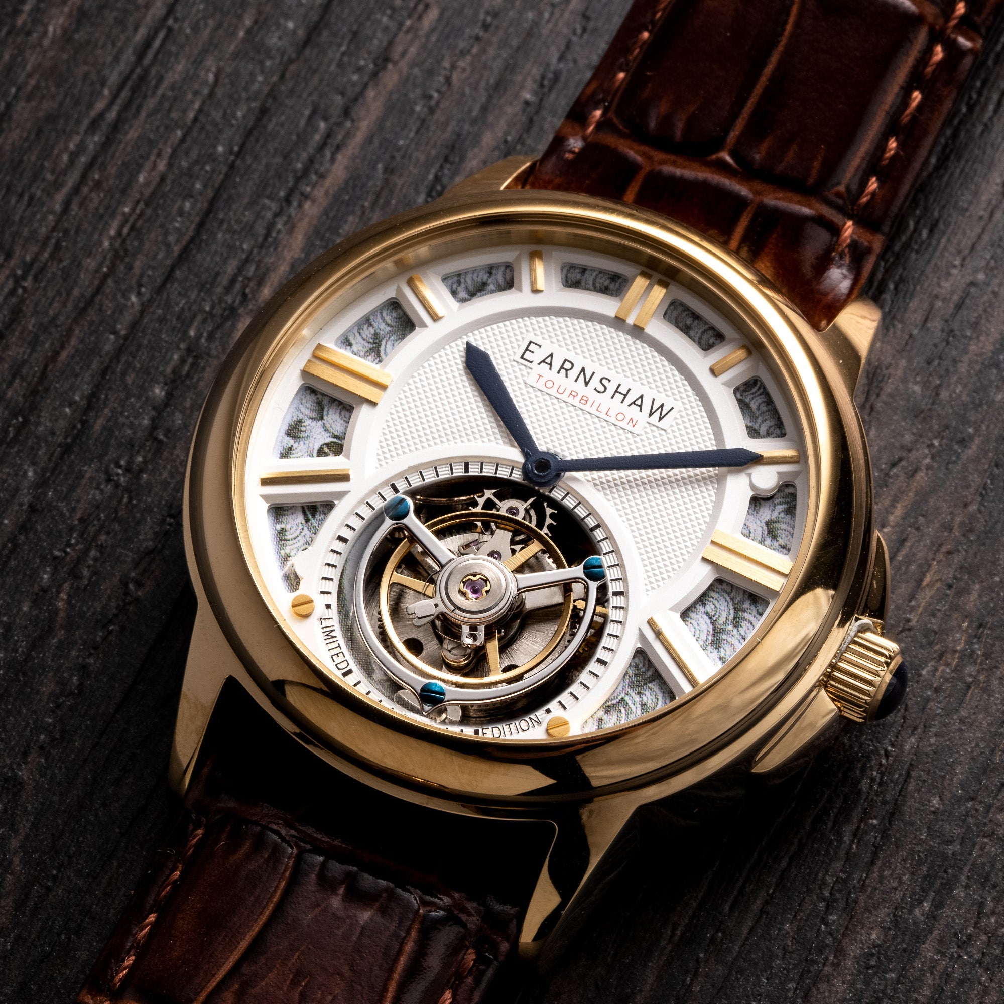 Thomas Earnshaw Thomas Earnshaw Statesman Disraeli Men's Yellow Gold Watch ES-8239-03