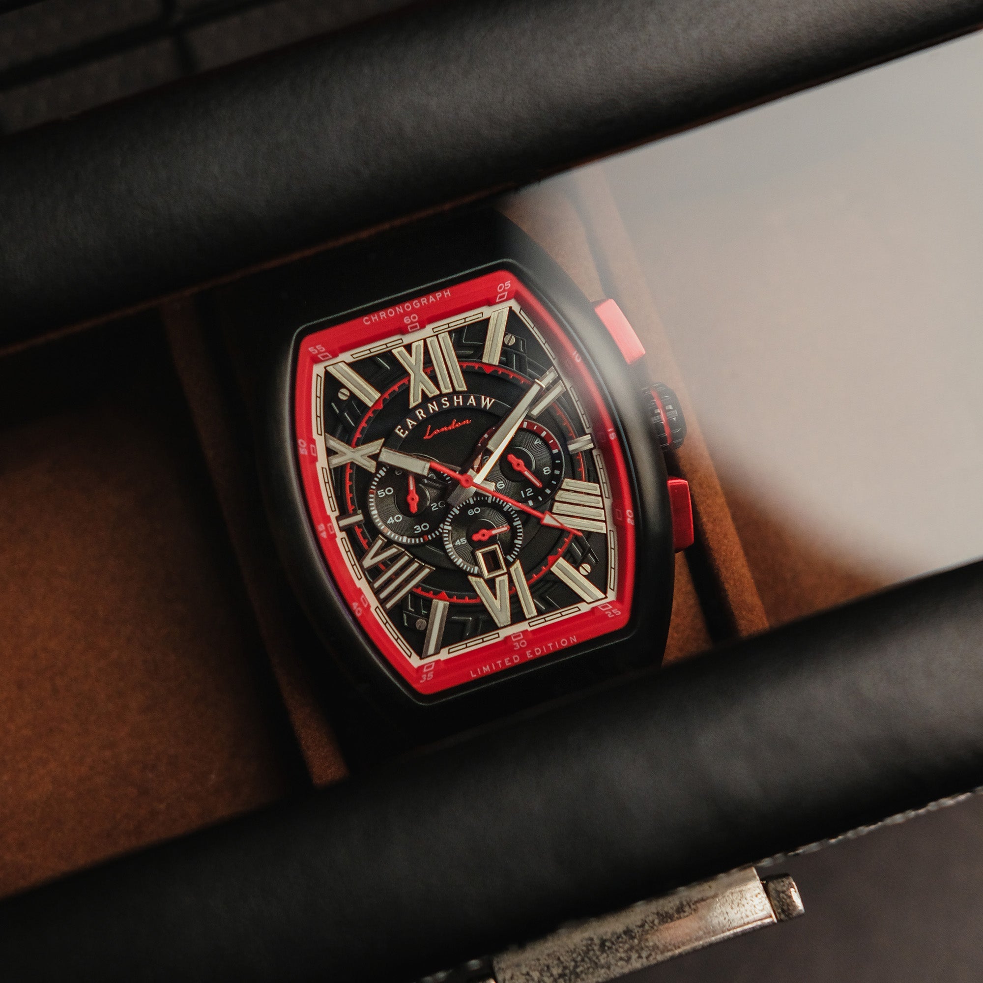 THOMAS EARNSHAW Thomas Earnshaw Supremacy Chronograph Men's Japanese Quartz Racetrack Black Watch ES-8270-02