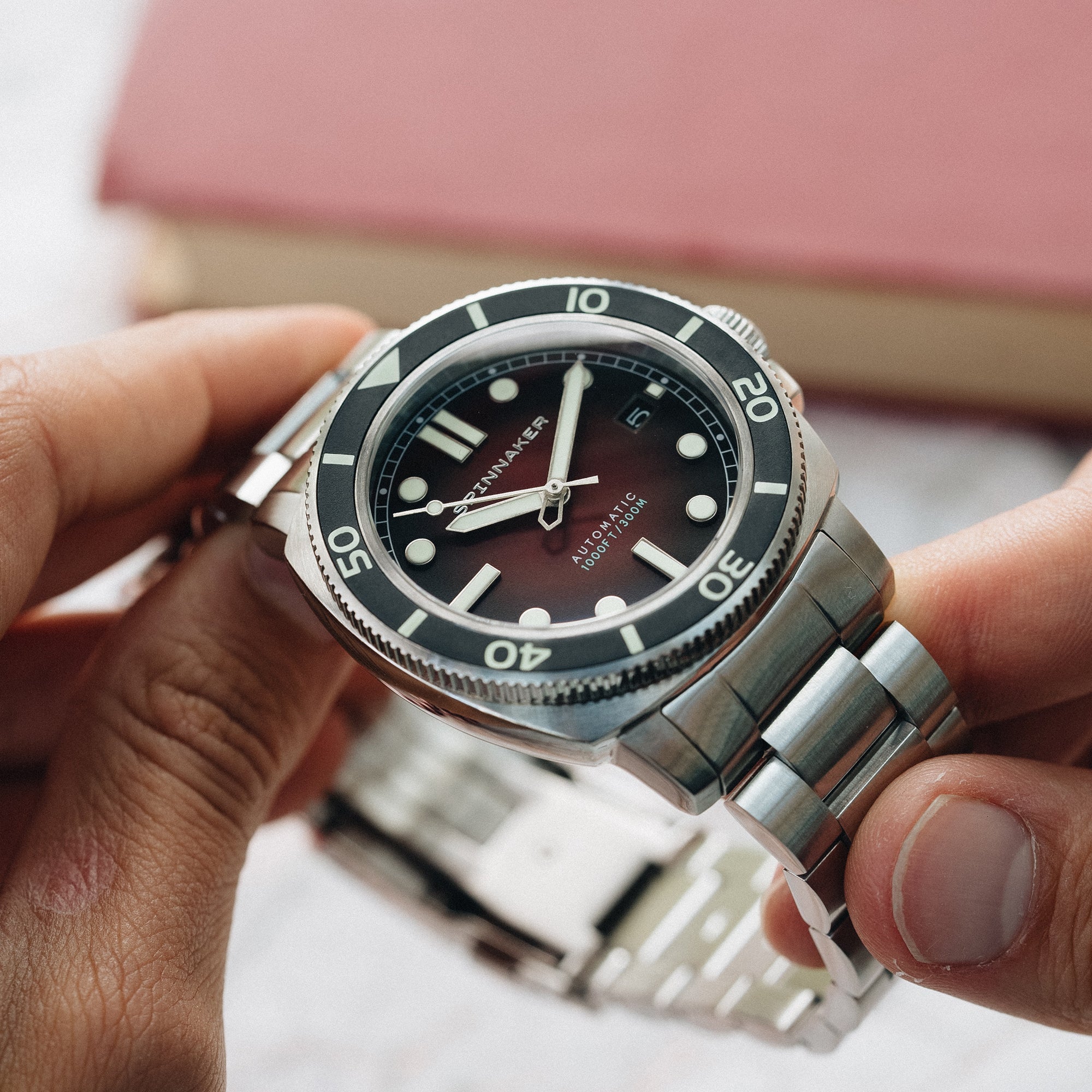 SPINNAKER Spinnaker Hull Diver Men's Japanese Automatic Ombre Red Watch SP-5088-33