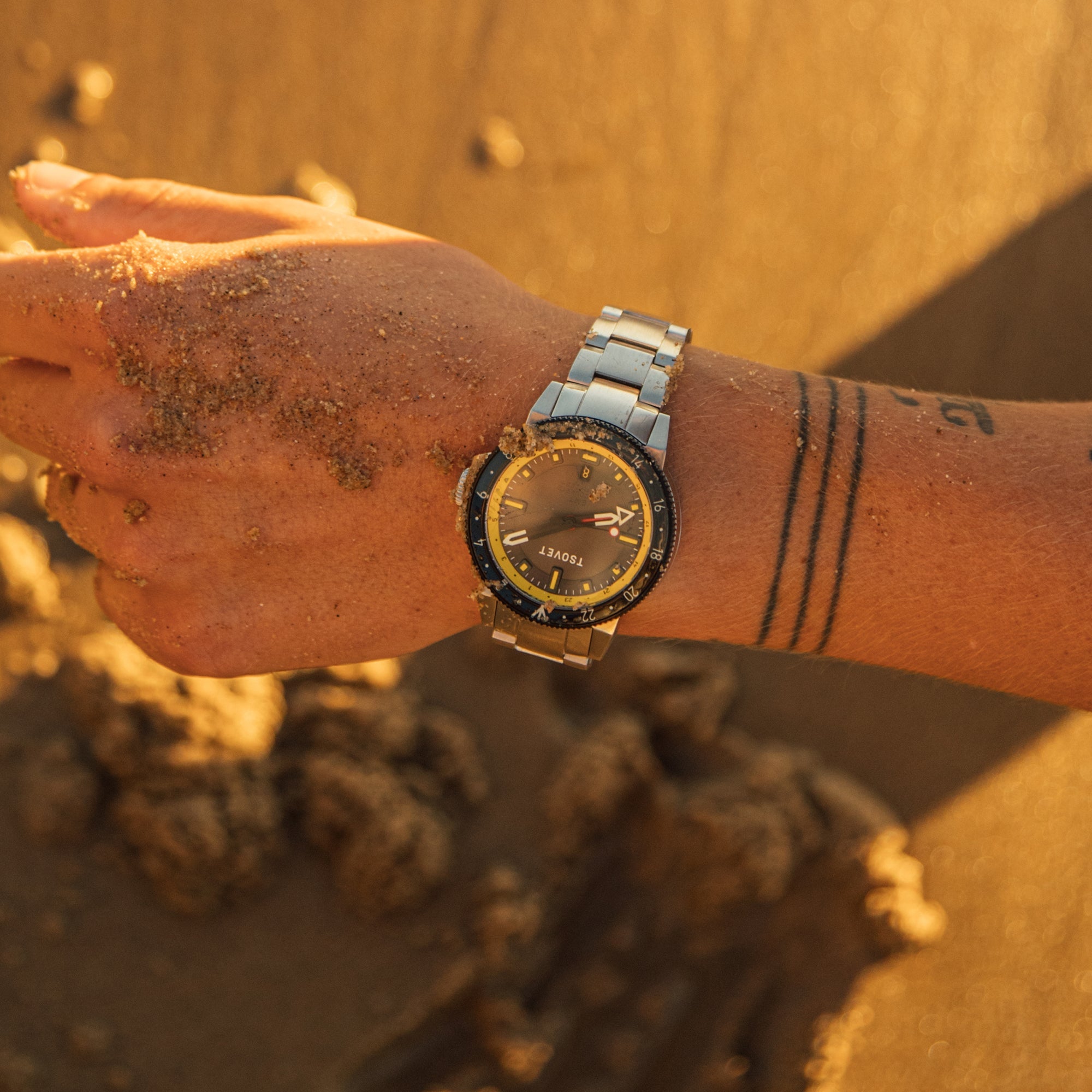 TSOVET Tsovet SMT-DW42 GMT Men's Japanese Hybrid Automatic Glass Watch TS-4004-55