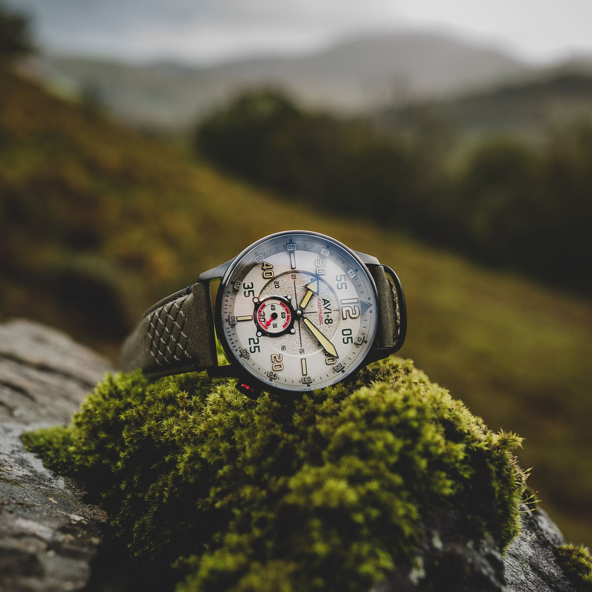 AVI-8 AVI-8 Hawker Typhoon Baldwin Automatic Dark Khaki Men's Watch AV-4119-04