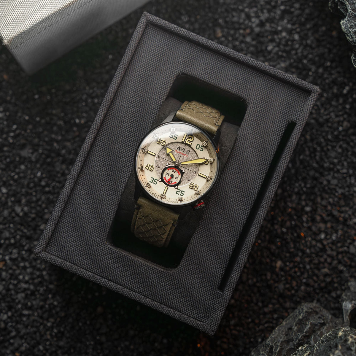 AVI-8 AVI-8 Hawker Typhoon Baldwin Automatic Dark Khaki Men's Watch AV-4119-04