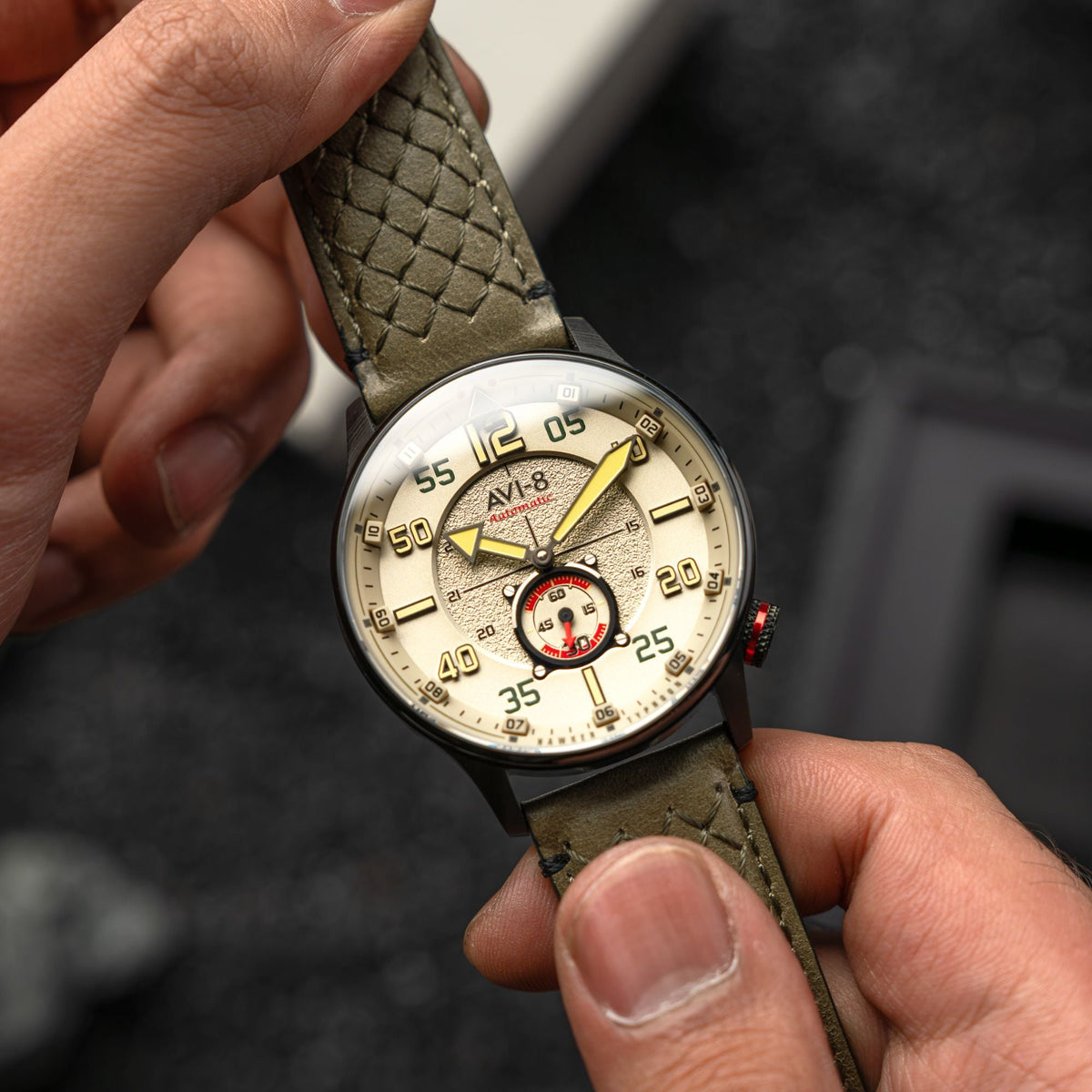 AVI-8 AVI-8 Hawker Typhoon Baldwin Automatic Dark Khaki Men's Watch AV-4119-04
