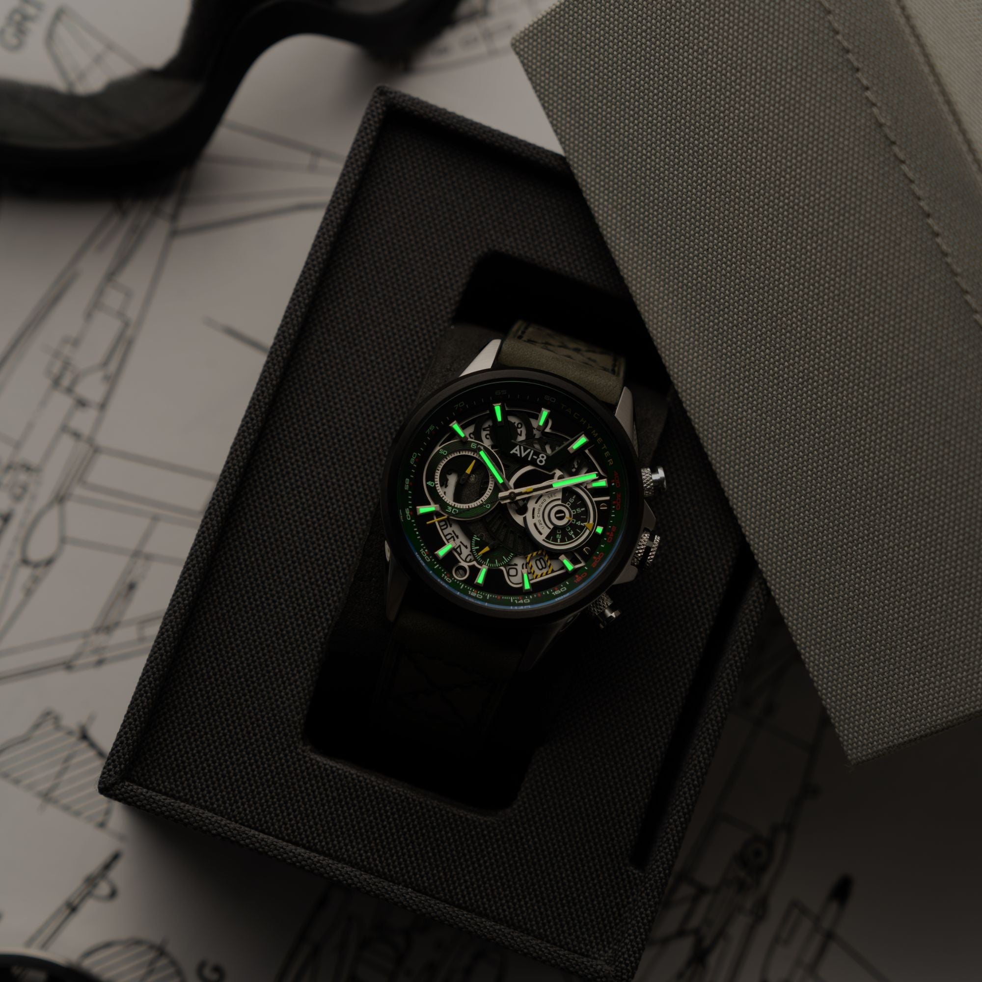 AVI-8 AVI-8 Hawker Harrier Matador (2025 Edition) Chronograph Viper Green Men's Watch AV-4125-04