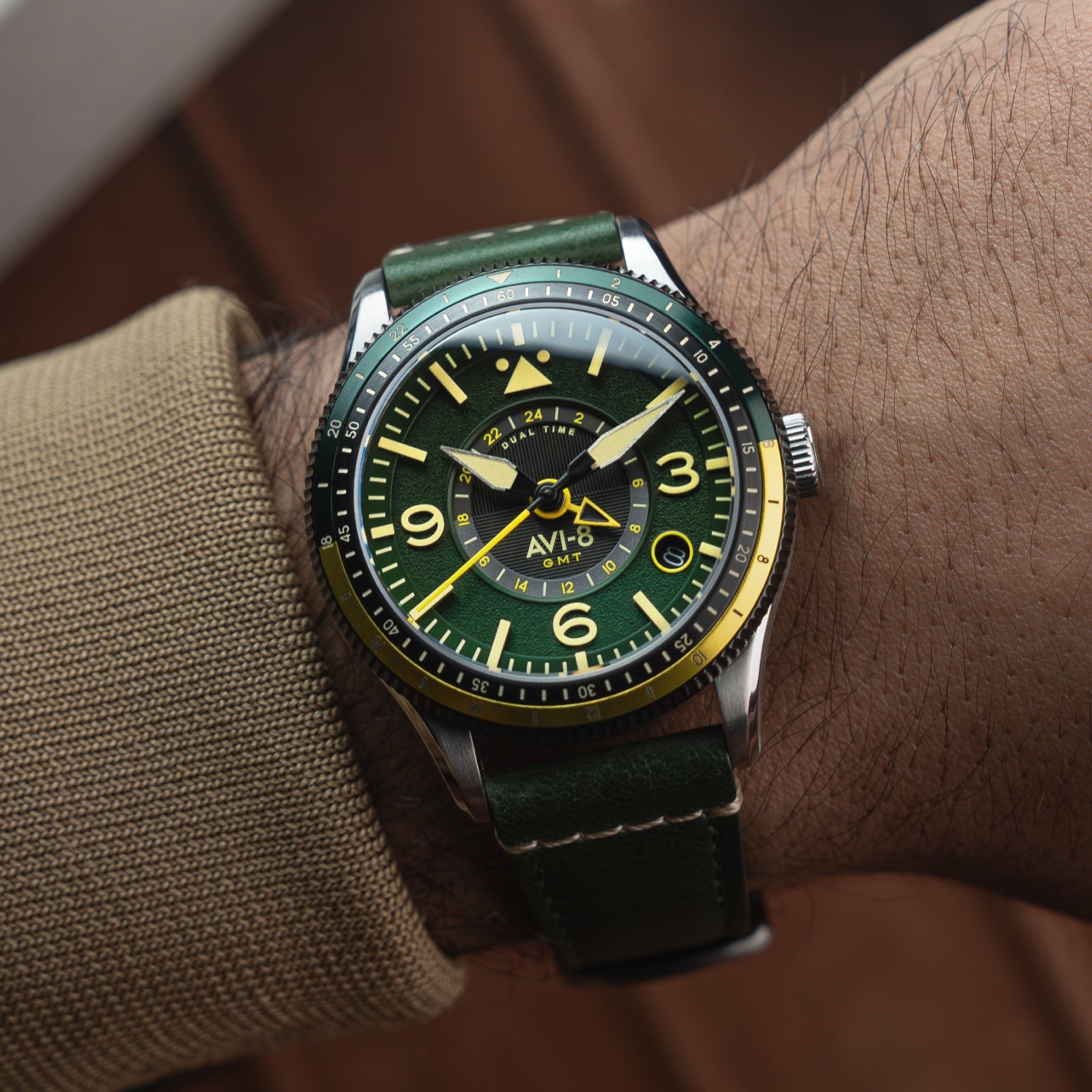 AVI-8 AVI-8 Flyboy Airmaster Gmt Automatic Fuselage Green Men's Watch AV-4128-03