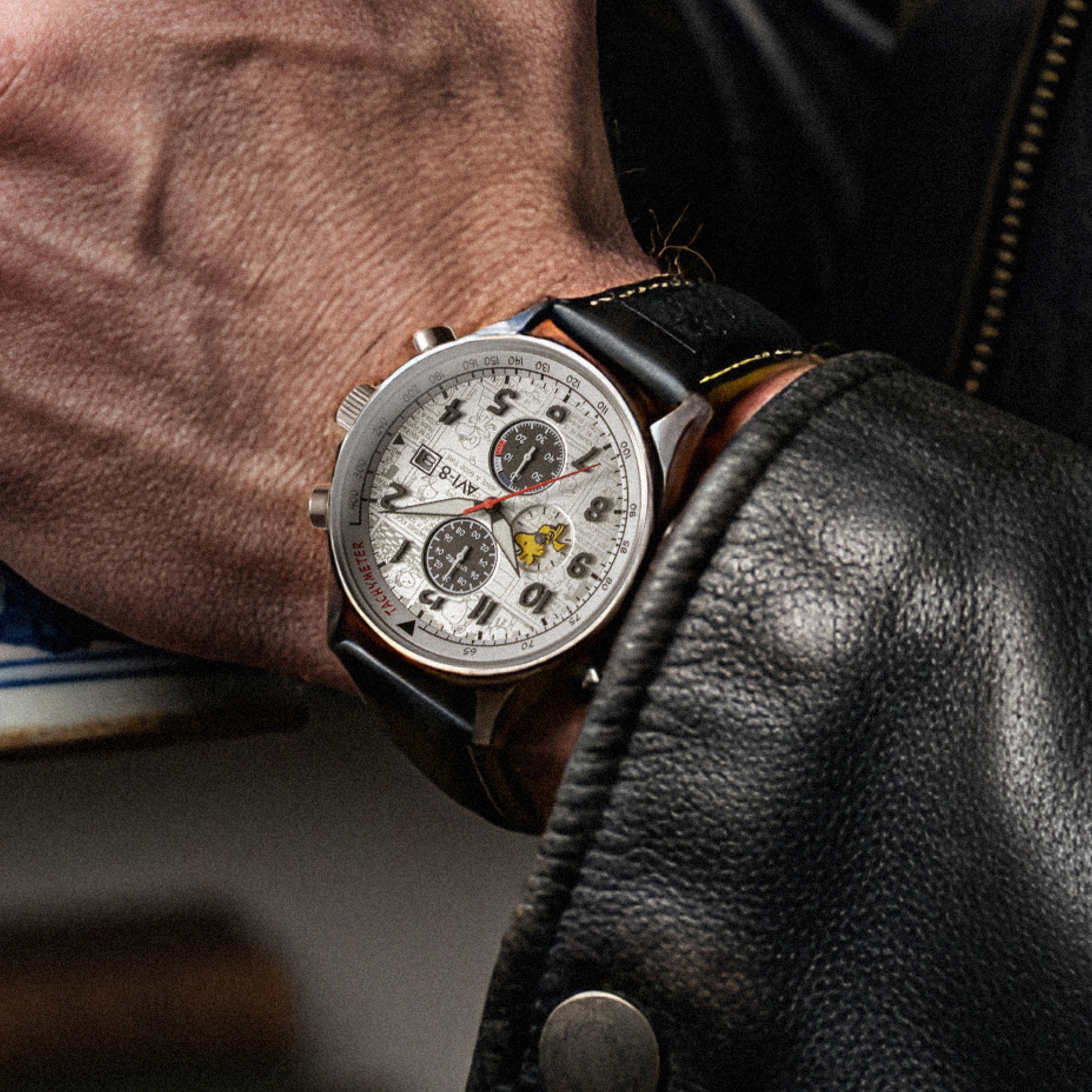 AVI-8 Hawker Hurricane Classic Chronograph Peanuts Snoopy Flying Ace Limited Edition Woodstock White Men's Watch AV-4135-01