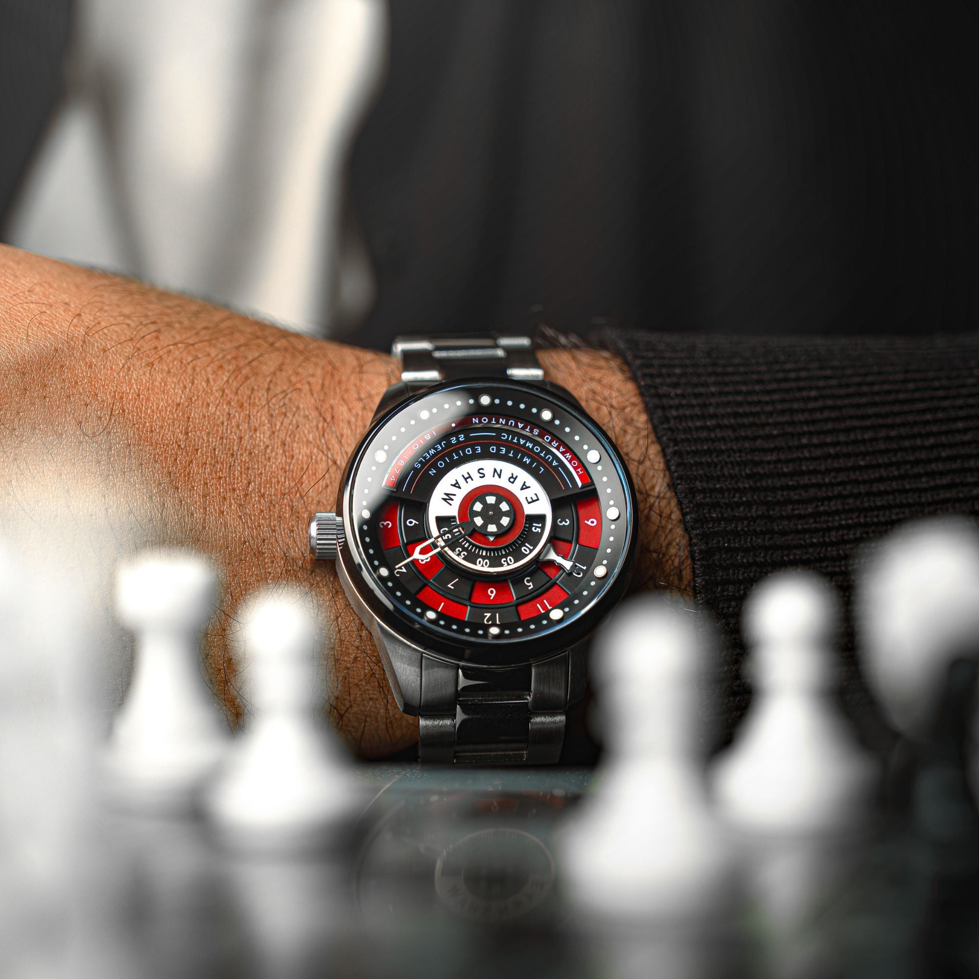 THOMAS EARNSHAW Thomas Earnshaw Staunton Chess Set Automatic Limited Edition Queen Red Men's Watch ES-8282-66