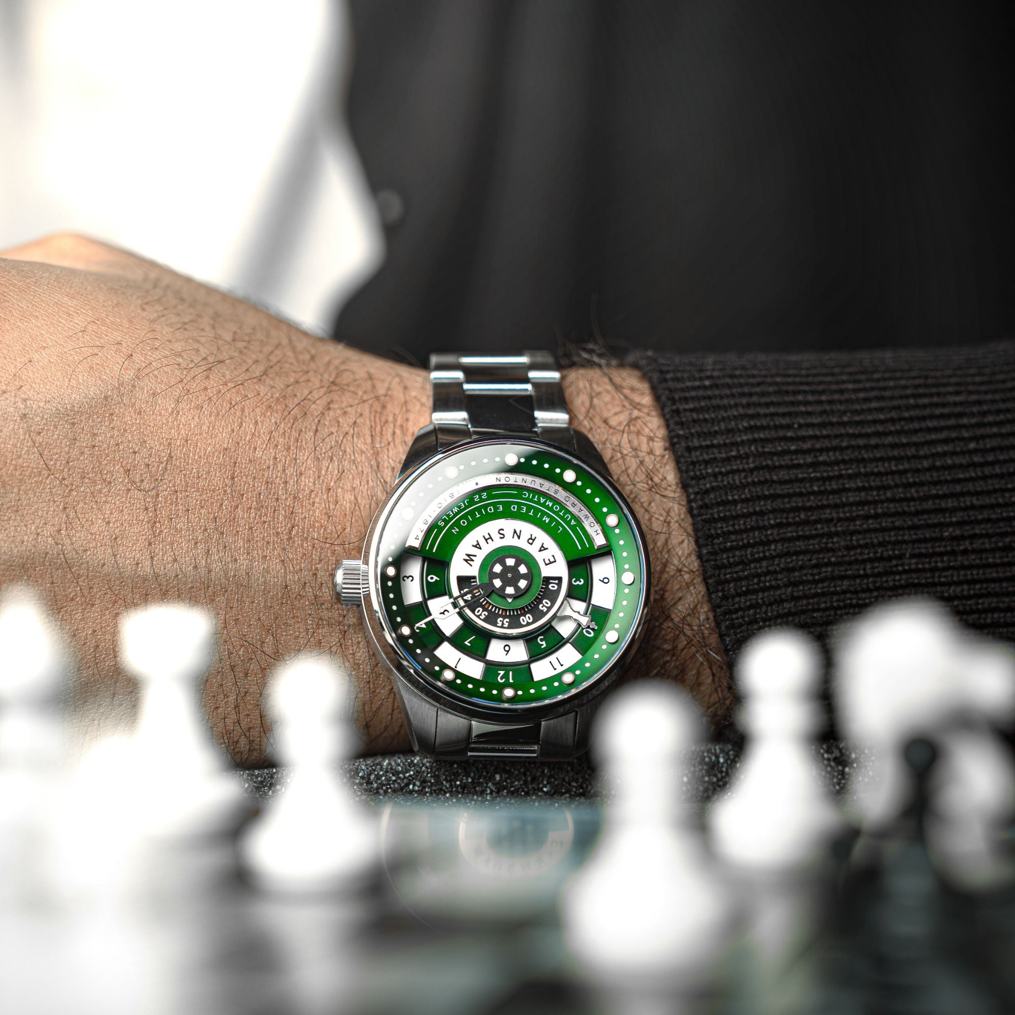 THOMAS EARNSHAW Thomas Earnshaw Staunton Chess Set Automatic Limited Edition Castling Green Men's Watch ES-8282-88