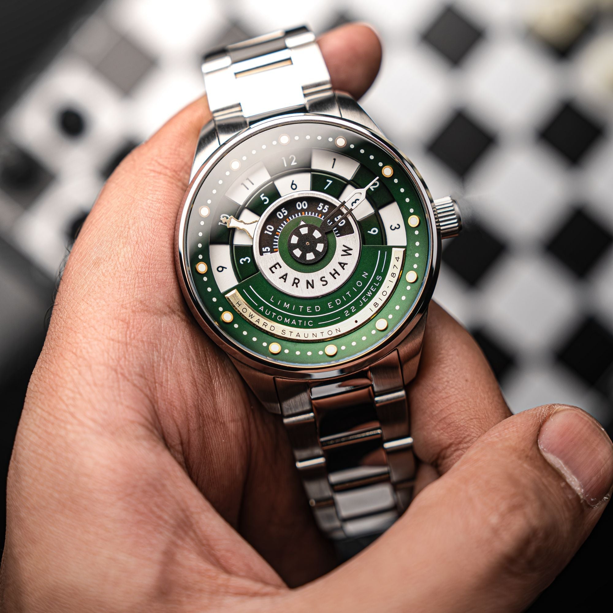 THOMAS EARNSHAW Thomas Earnshaw Staunton Chess Set Automatic Limited Edition Castling Green Men's Watch ES-8282-88