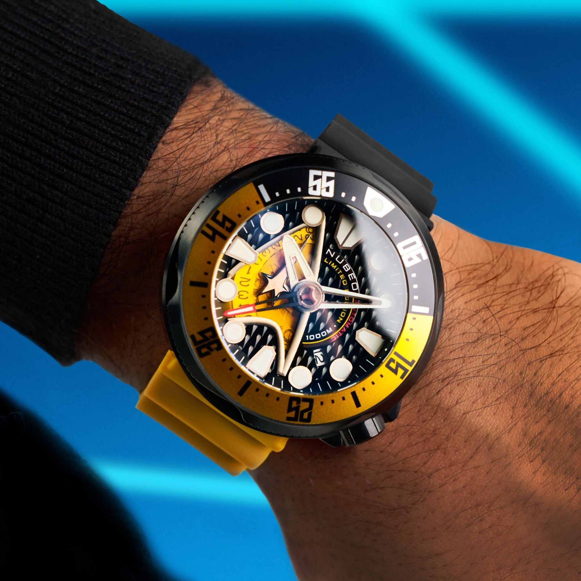 NUBEO Nubeo Ventana Automatic Star Trek Starfleet Limited Edition Command Yellow Men's Watch NB-6104-01