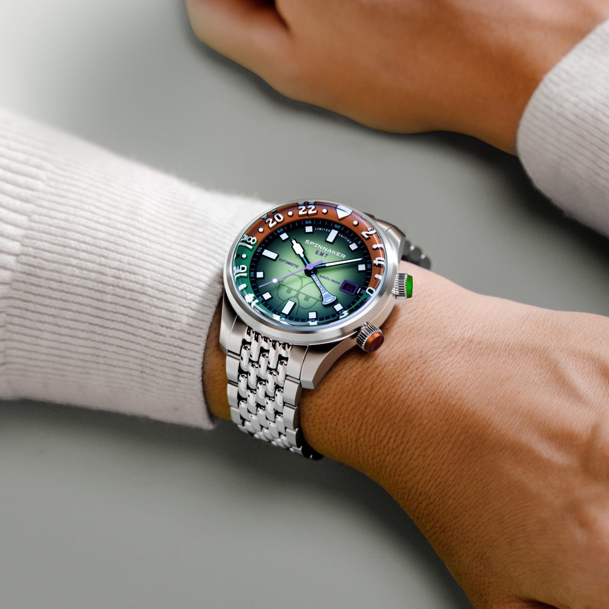 Spinnaker Bradner GMT Automatic Spongebob Squarepants Bubbly Grins Limited Edition Squidward Green Men's Watch SP-5162-33
