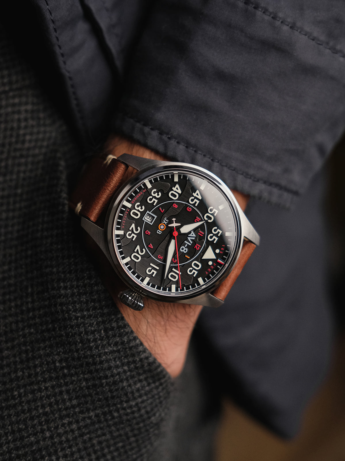 AVI-8 AVI-8 Pilot Hawker Hurricane Clowes Men's Japanese Automatic Wittering Watch AV-4097-01